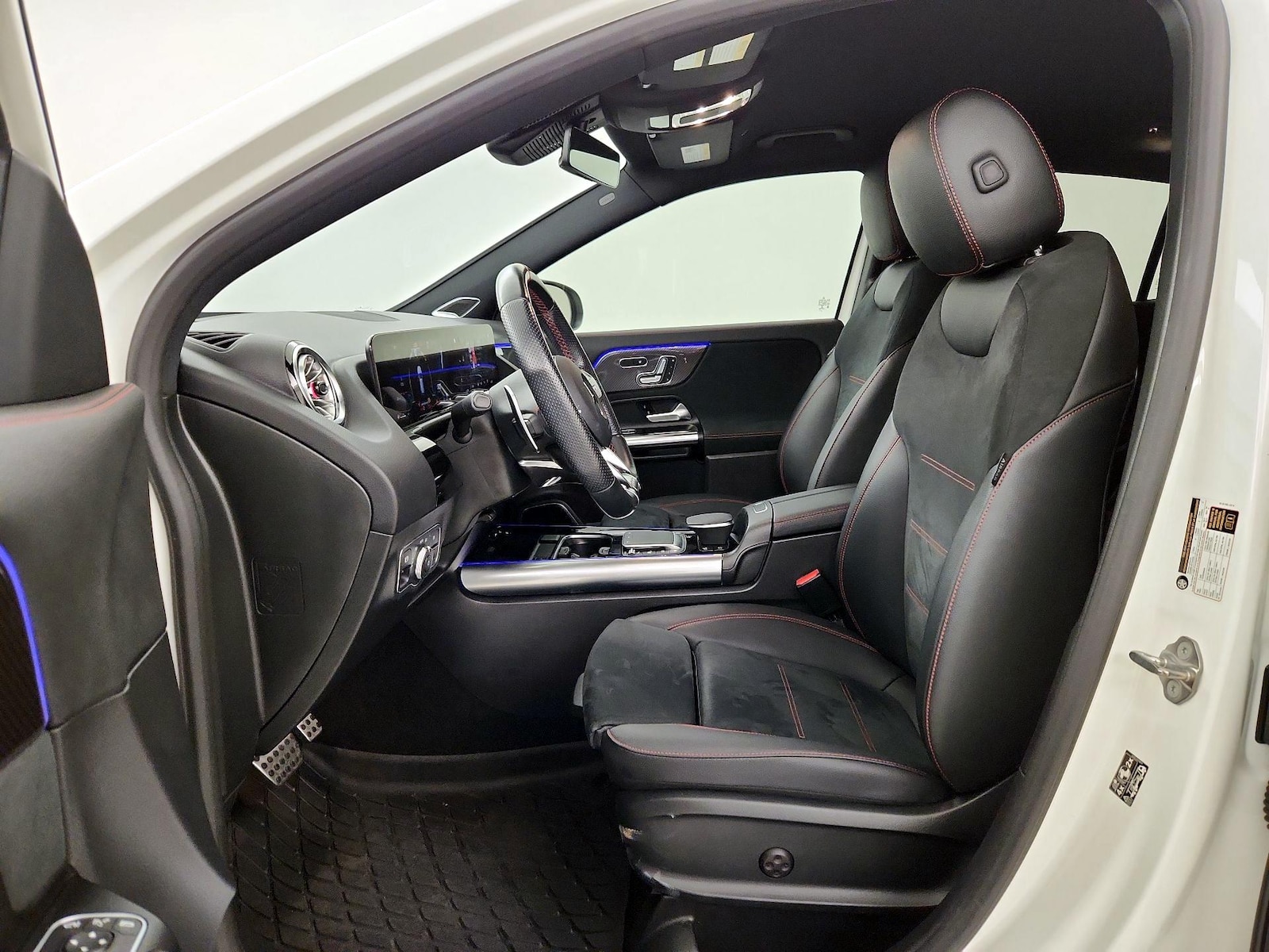 2023 Mercedes-Benz GLA Base - Photo 12