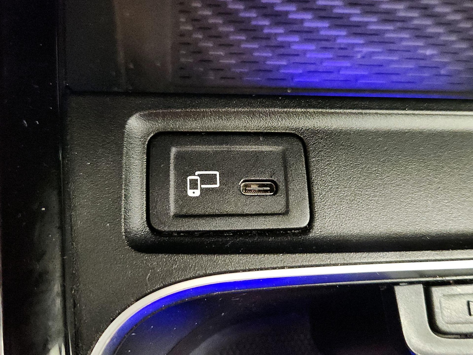 2023 Mercedes-Benz GLA Base - Photo 19