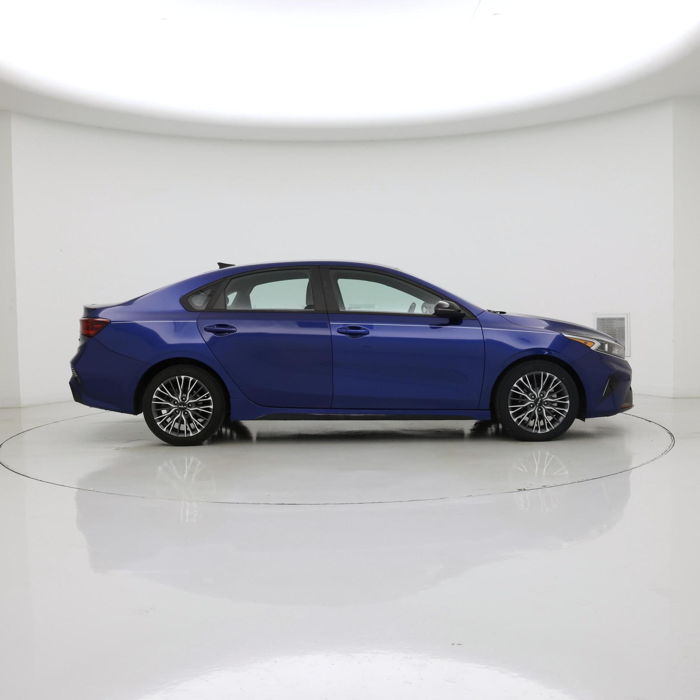 Thumbnail: 2024 Kia Forte - 7