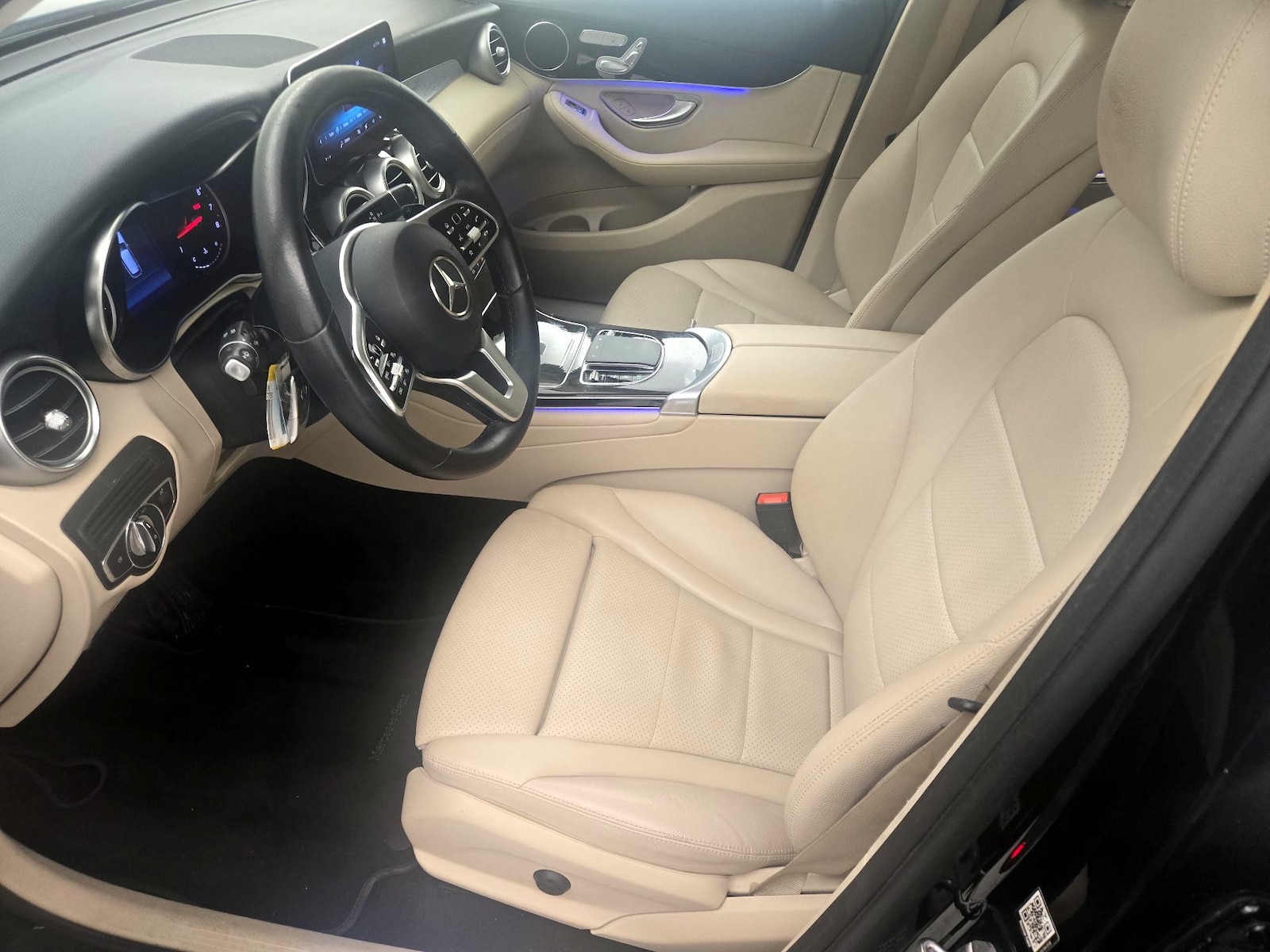 2022 Mercedes-Benz GLC GLC300 - Photo 10