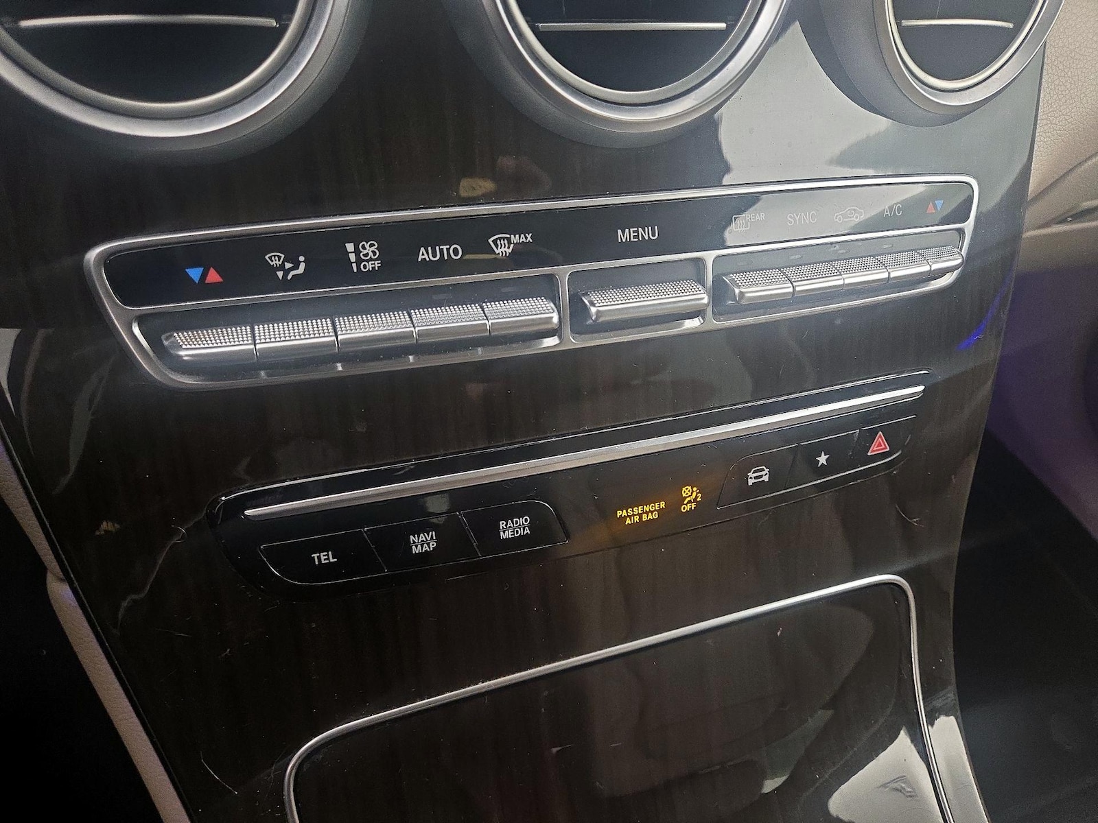 2022 Mercedes-Benz GLC GLC300 - Photo 15