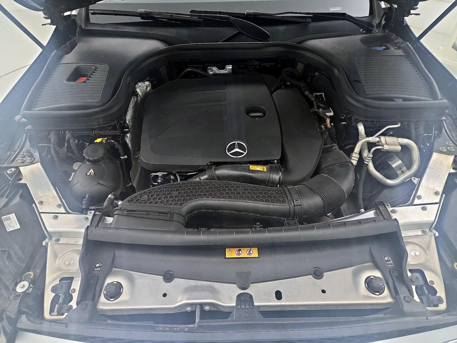 2022 Mercedes-Benz GLC GLC300 - Photo 20