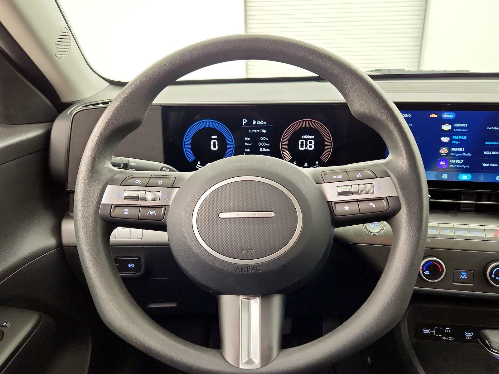 2026 Hyundai Kona SE - Photo 11