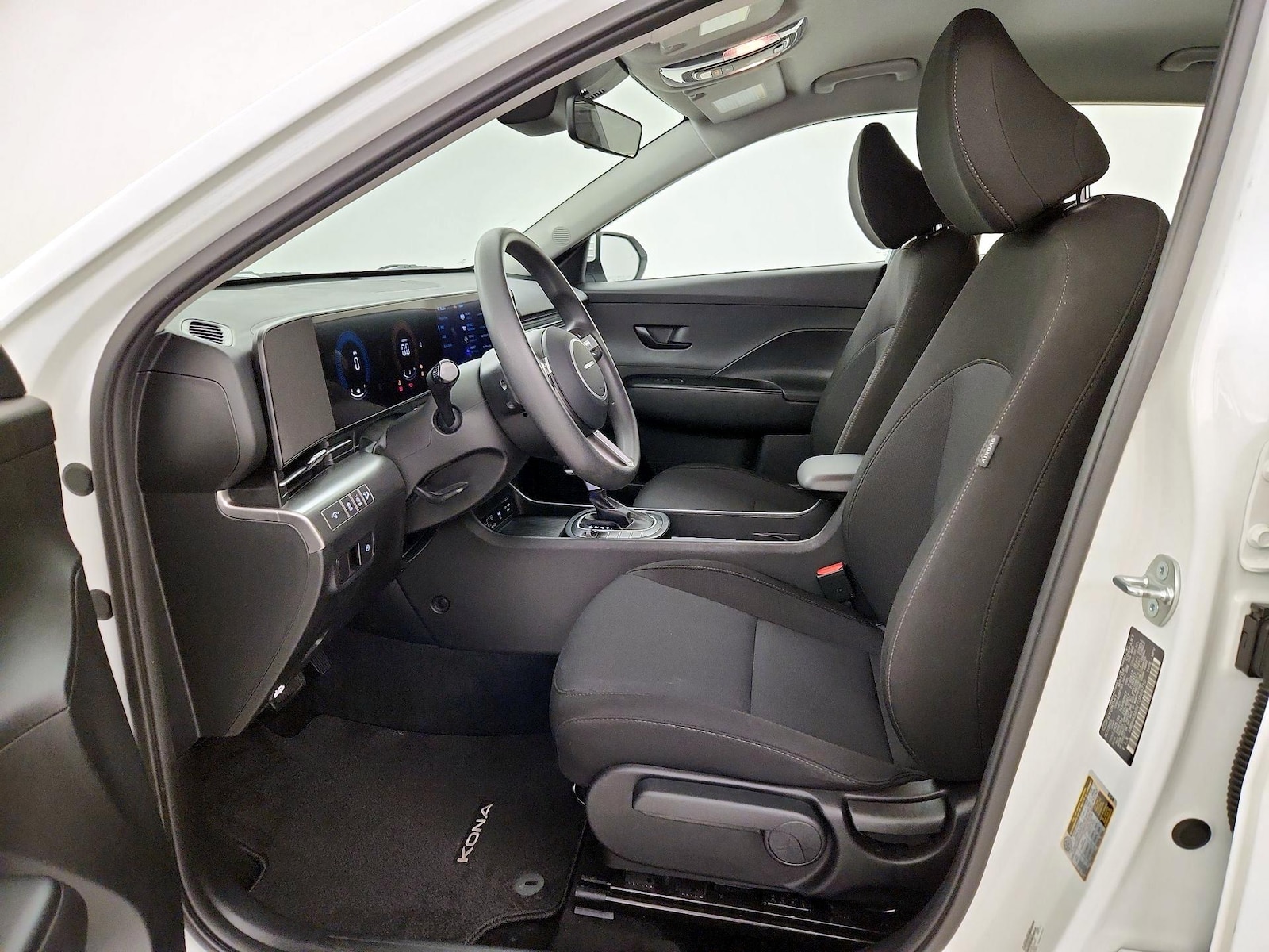 2026 Hyundai Kona SE - Photo 12