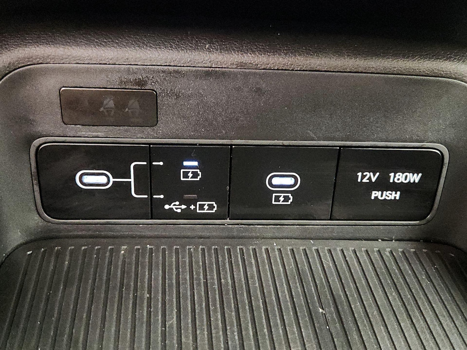 2026 Hyundai Kona SE - Photo 19