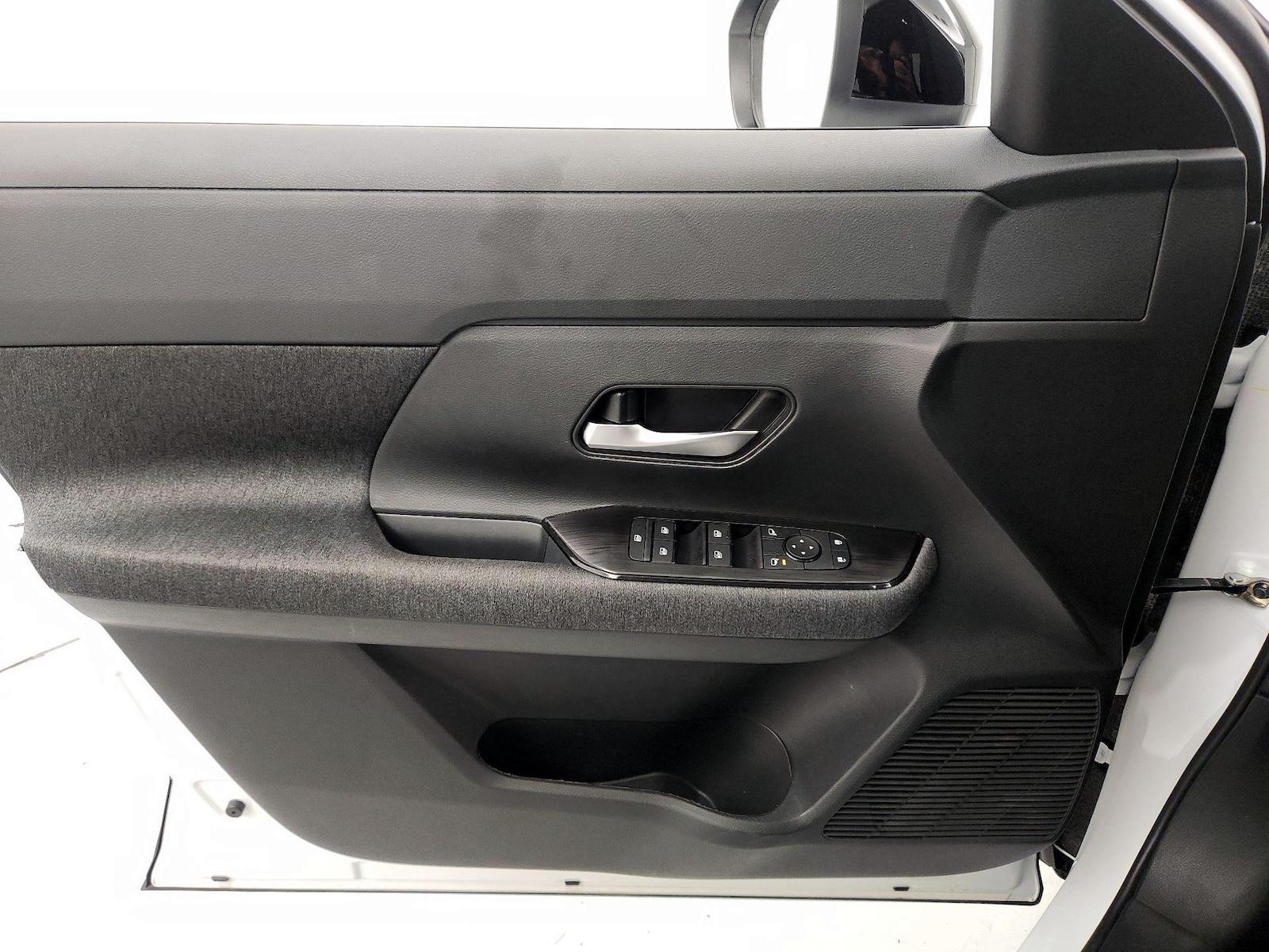 2026 Nissan KICKS SV - Photo 13