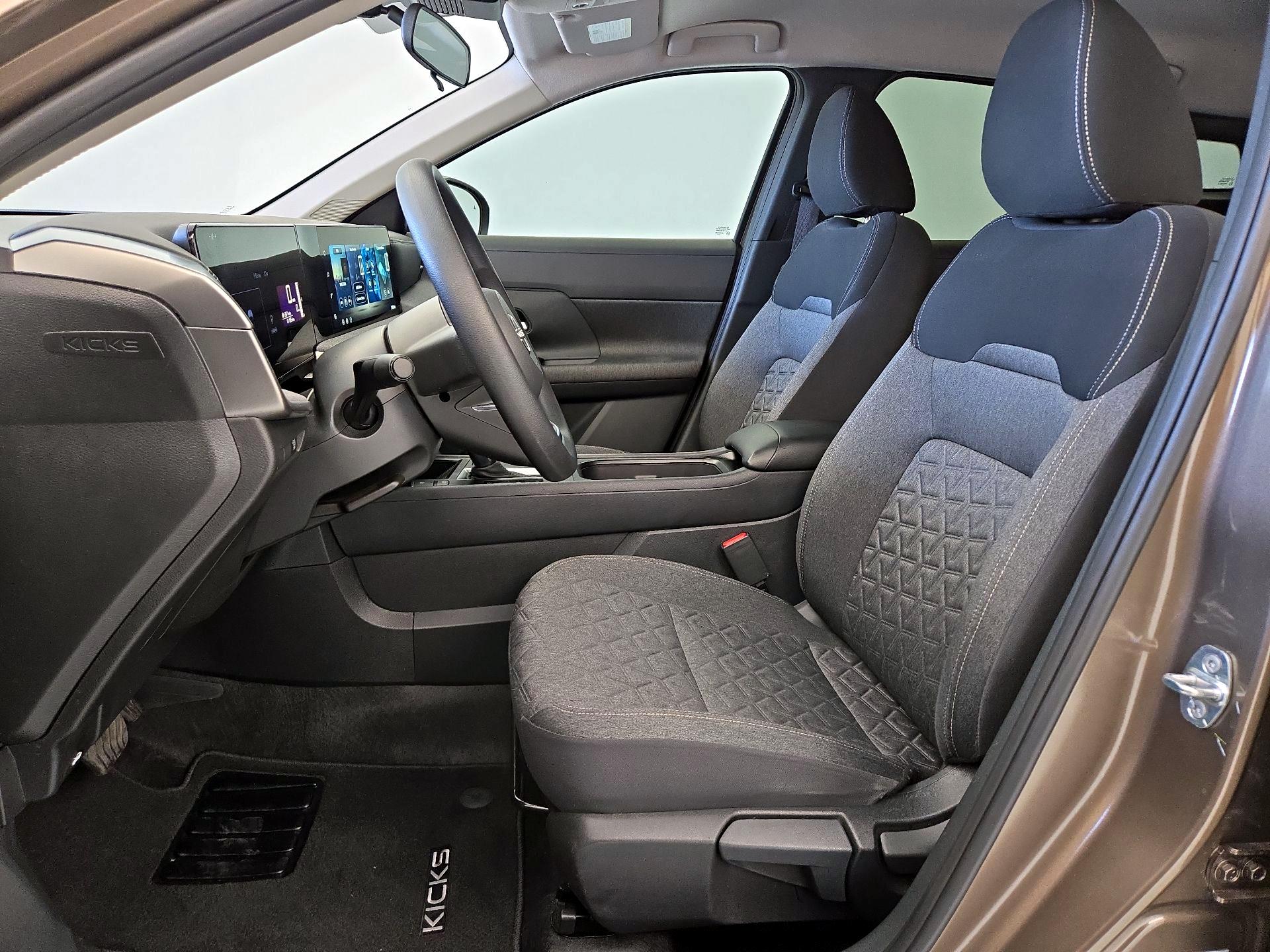 Thumbnail: 2026 Nissan Kicks - 11