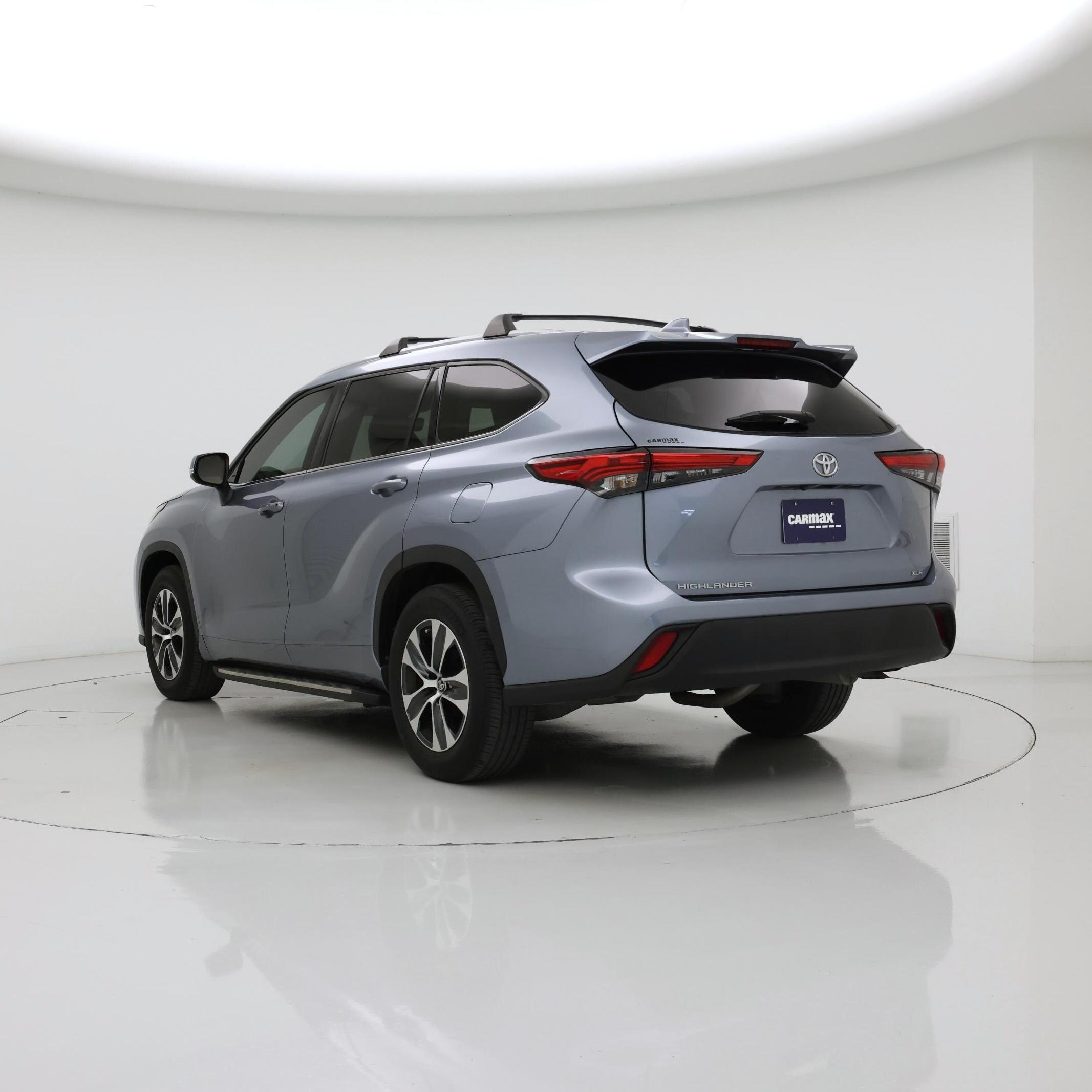 Thumbnail: 2022 Toyota Highlander - 2