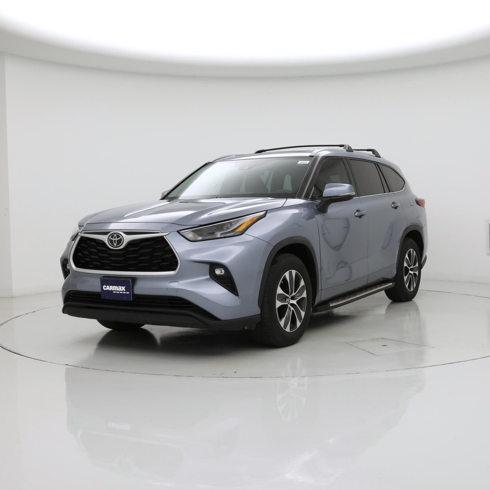 Thumbnail: 2022 Toyota Highlander - 4