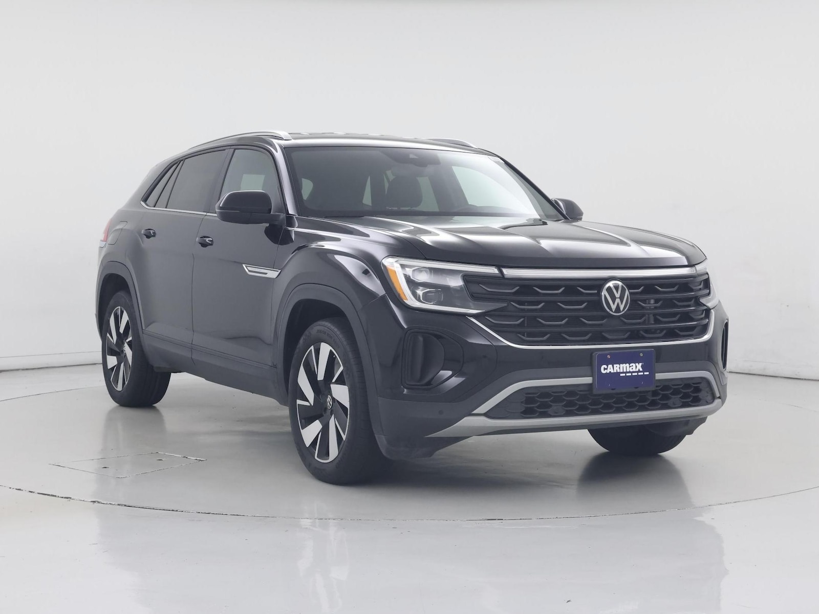 2025 Volkswagen Atlas Cross Sport SE w/Tech - Photo 2