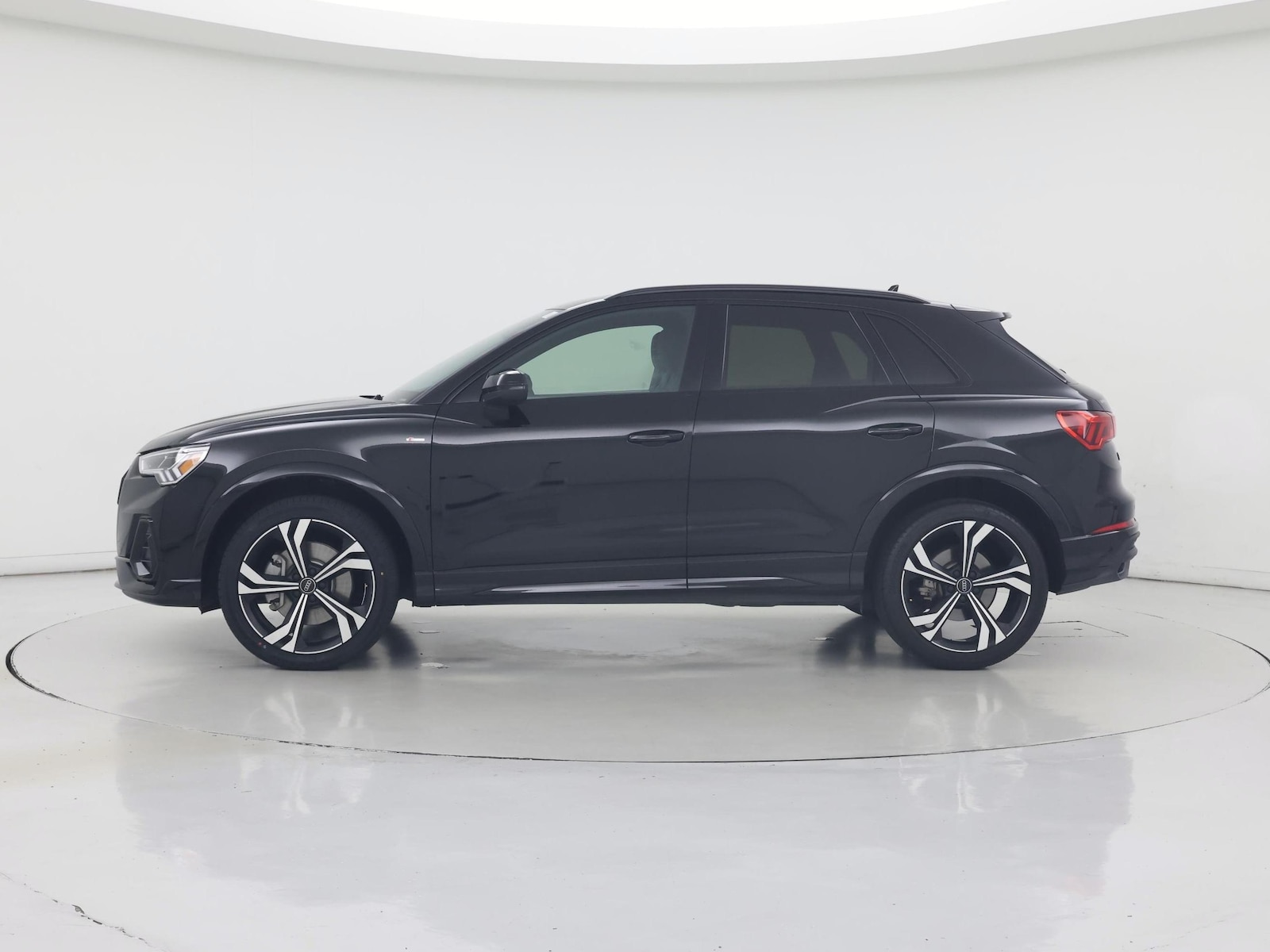 2023 Audi Q3 S Line Premium Plus - Photo 4