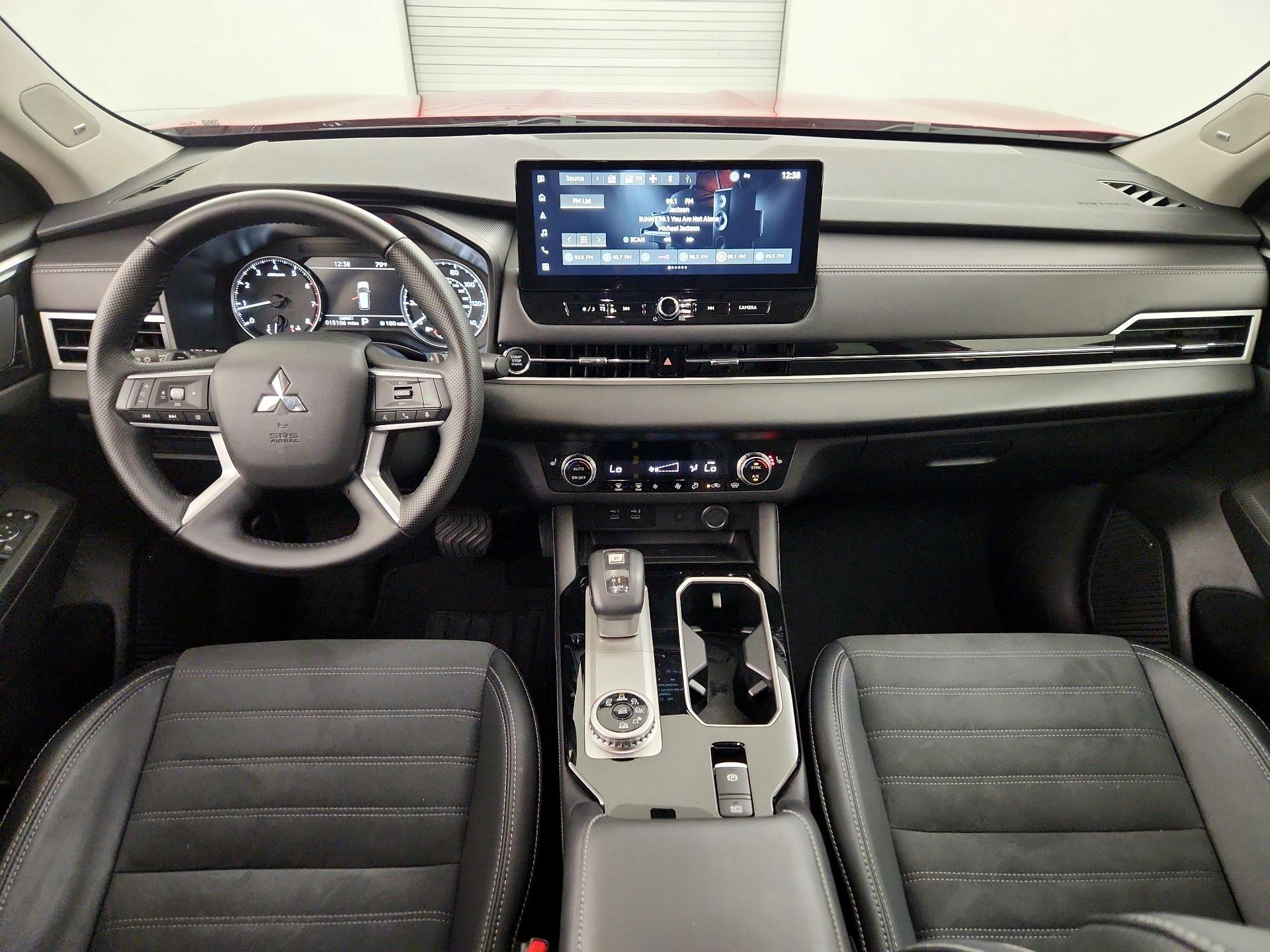 Thumbnail: 2025 Mitsubishi Outlander - 9