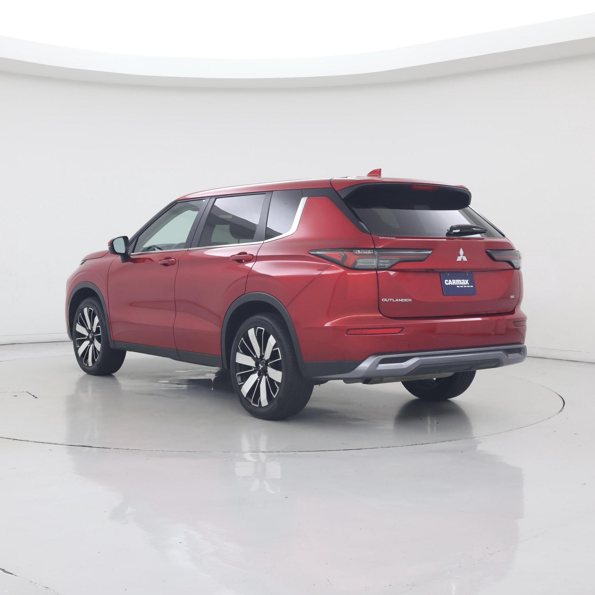 Thumbnail: 2025 Mitsubishi Outlander - 2