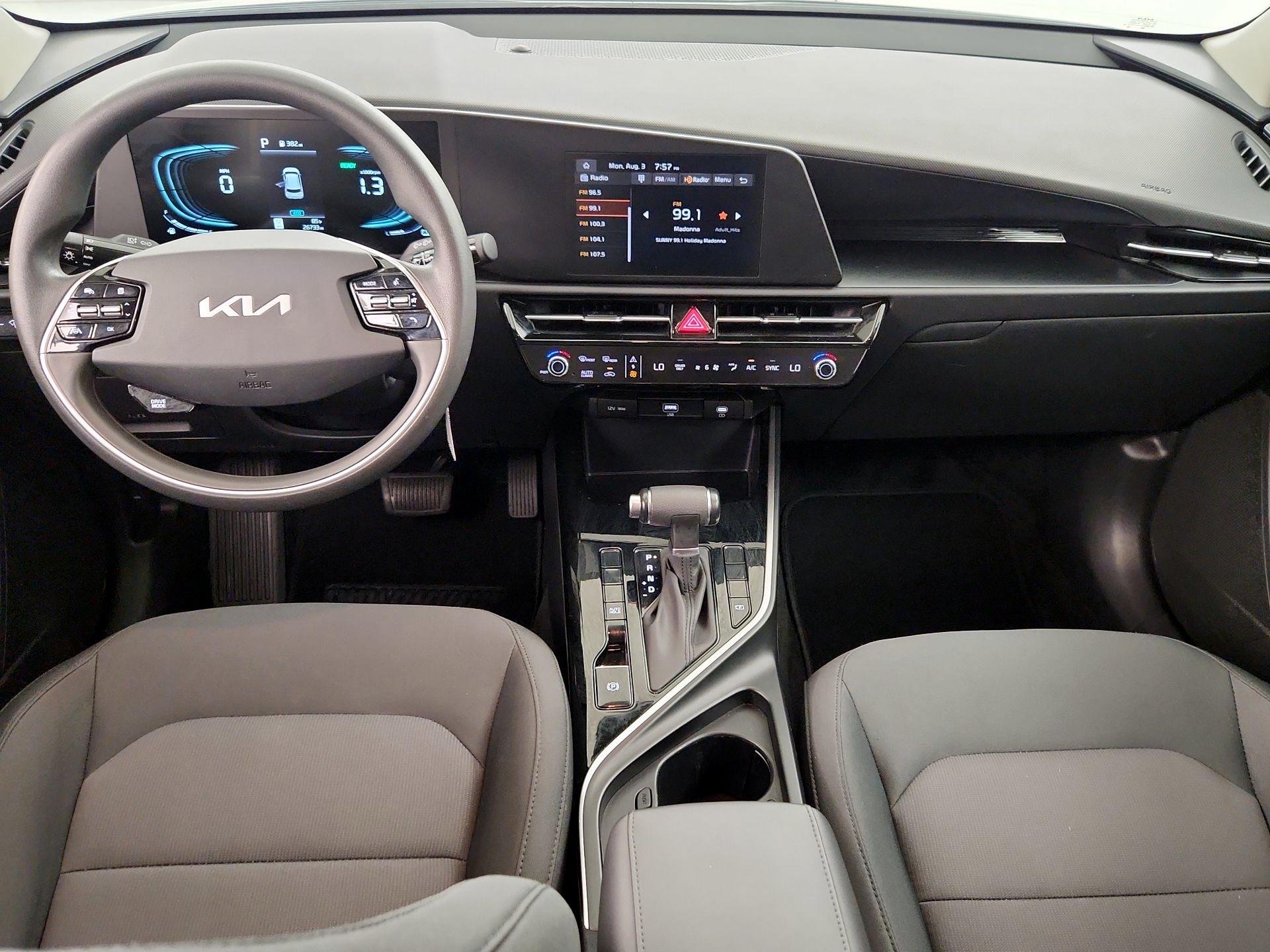 Thumbnail: 2025 Kia Niro - 9