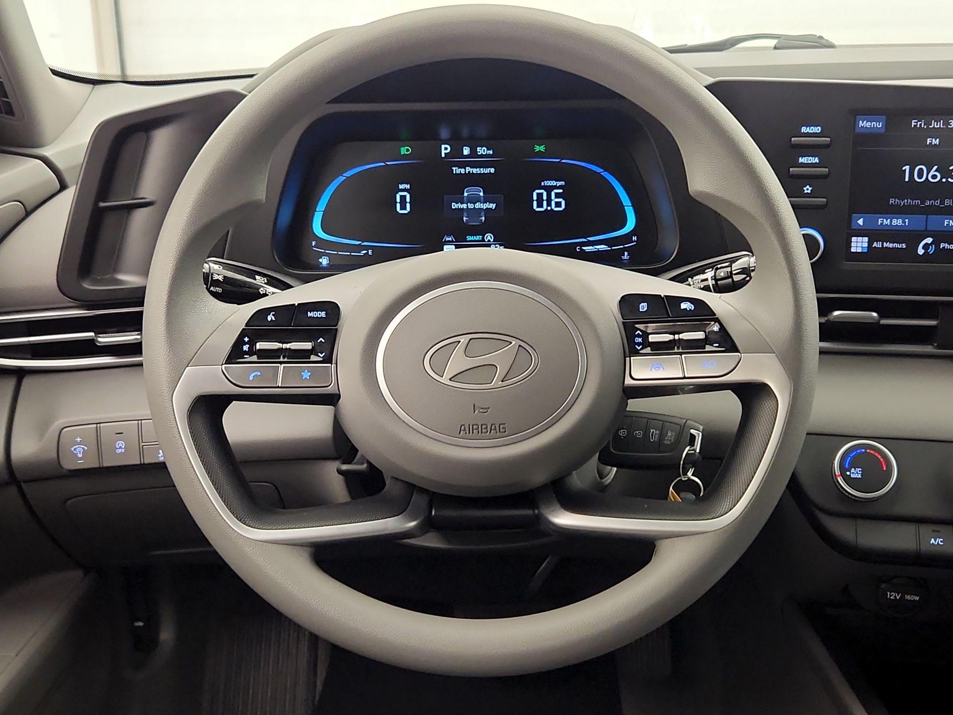 Thumbnail: 2025 Hyundai Elantra - 10