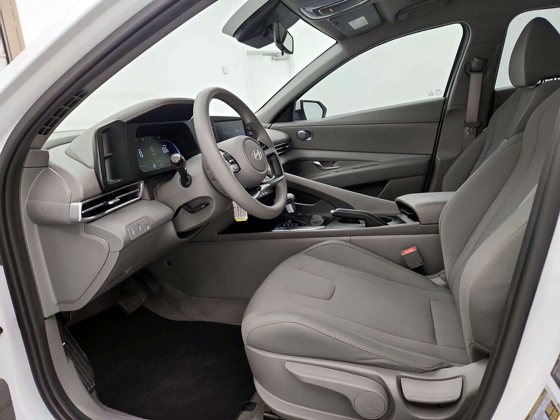 Thumbnail: 2025 Hyundai Elantra - 11