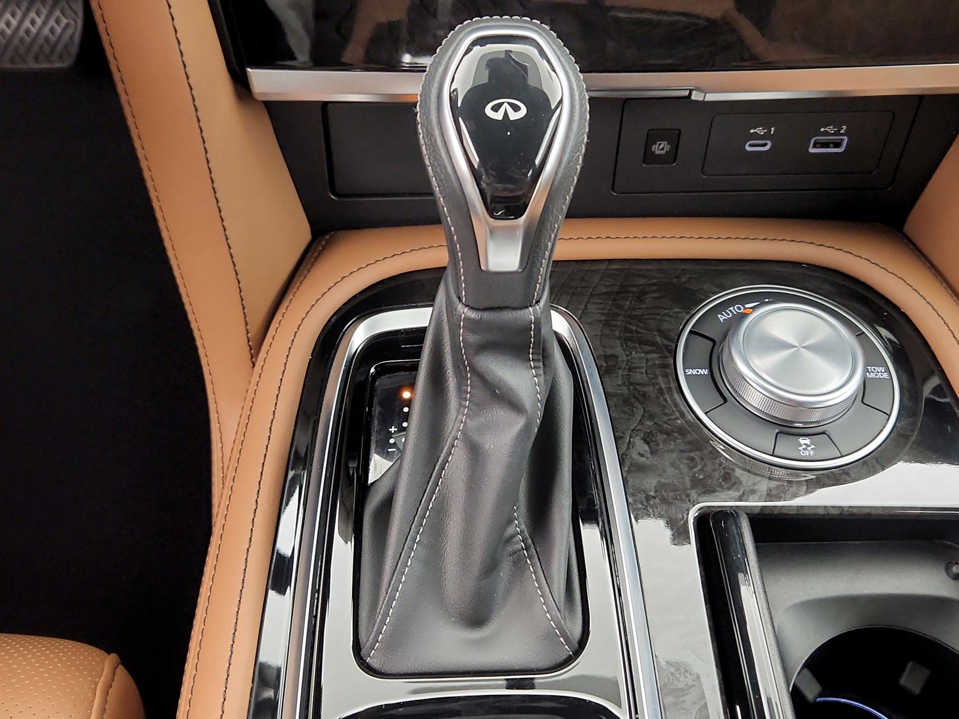 Thumbnail: 2023 INFINITI QX80 - 17