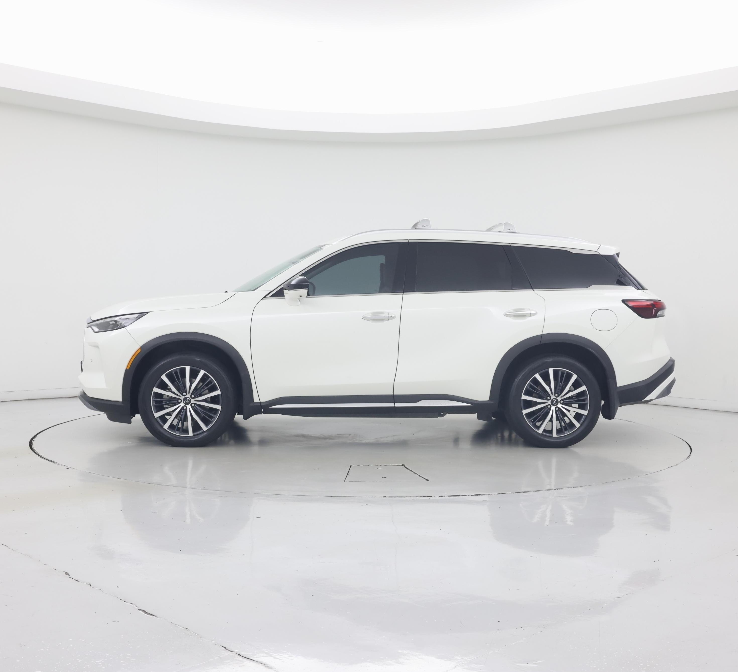 Thumbnail: 2023 INFINITI QX60 - 3