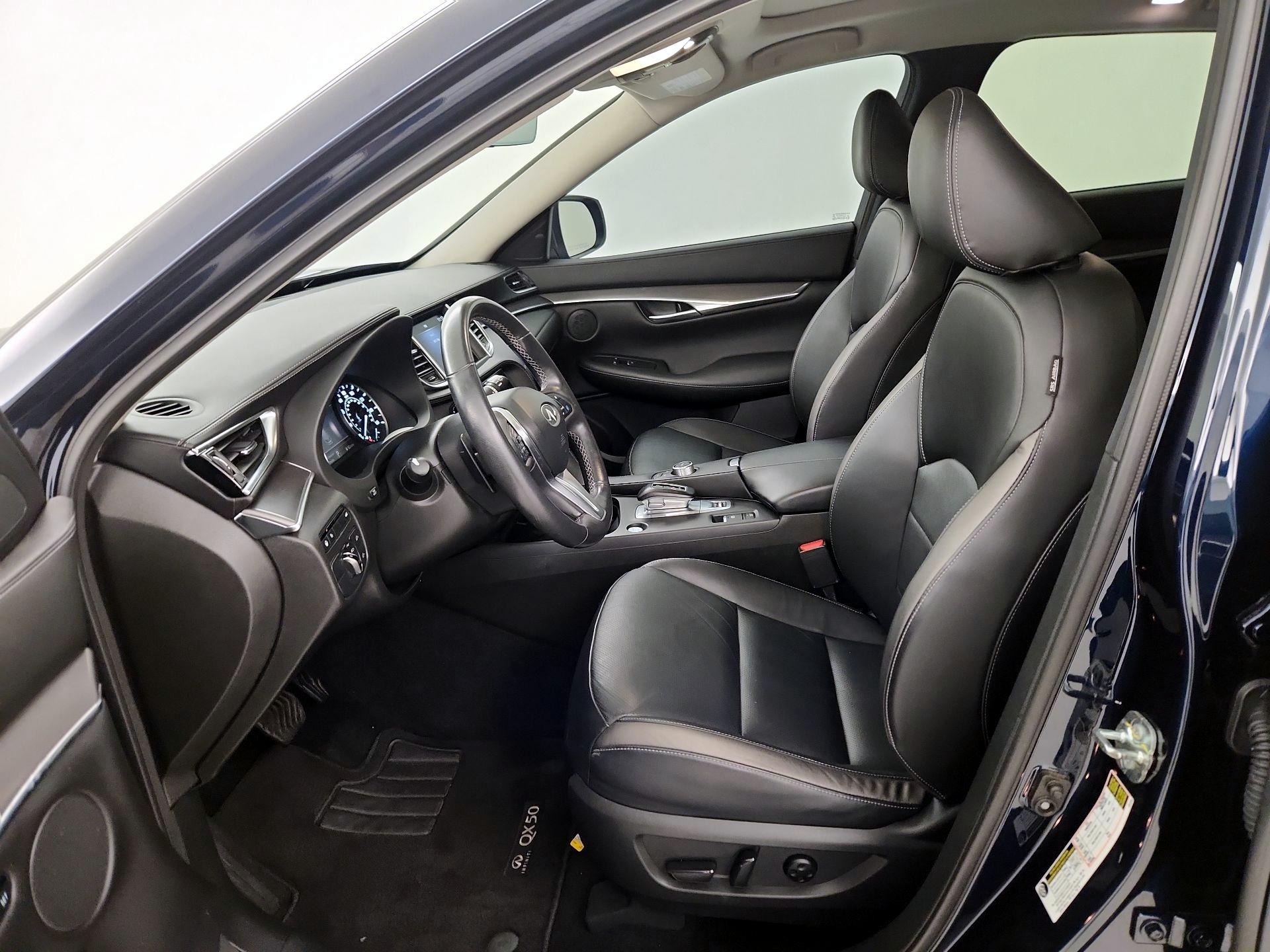 Thumbnail: 2023 INFINITI QX50 - 11