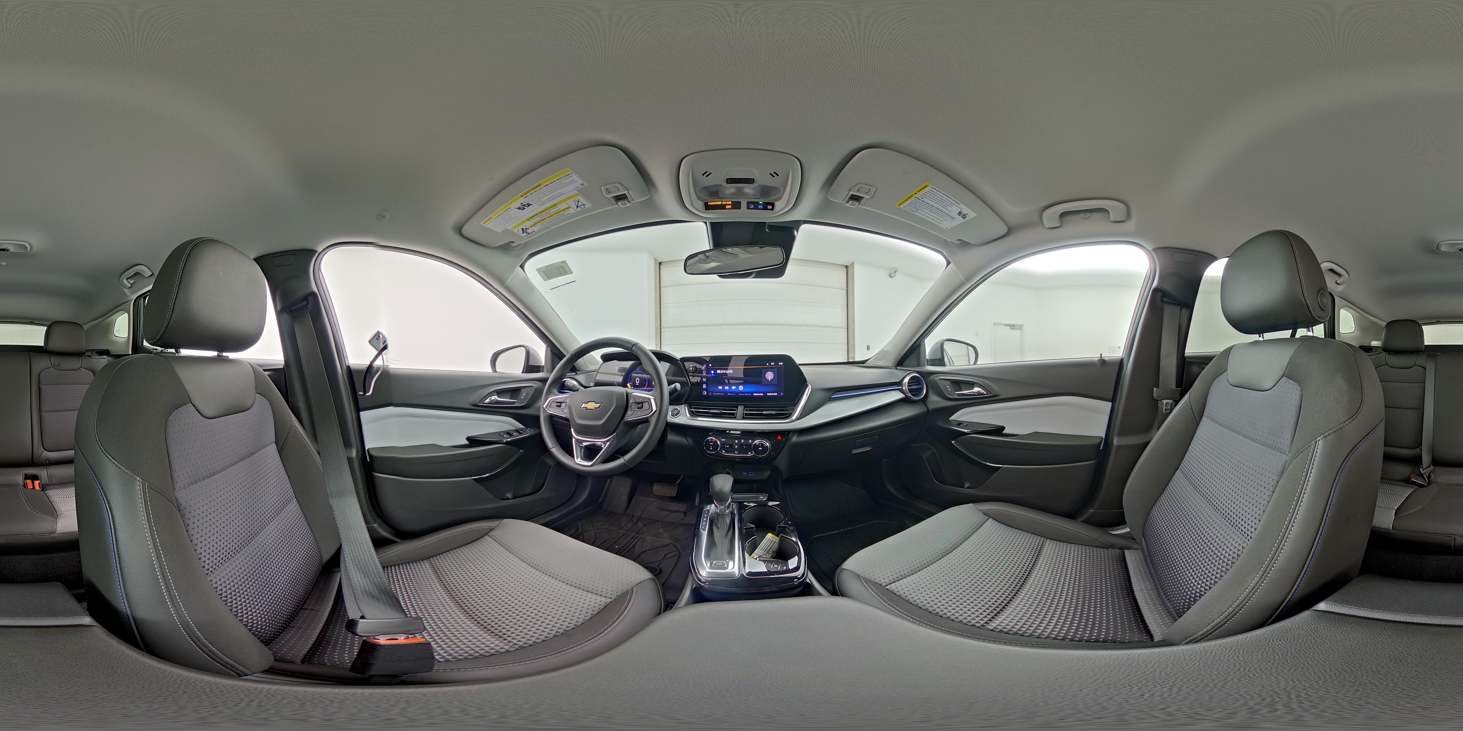 2025 Chevrolet Trax LT - Photo 24