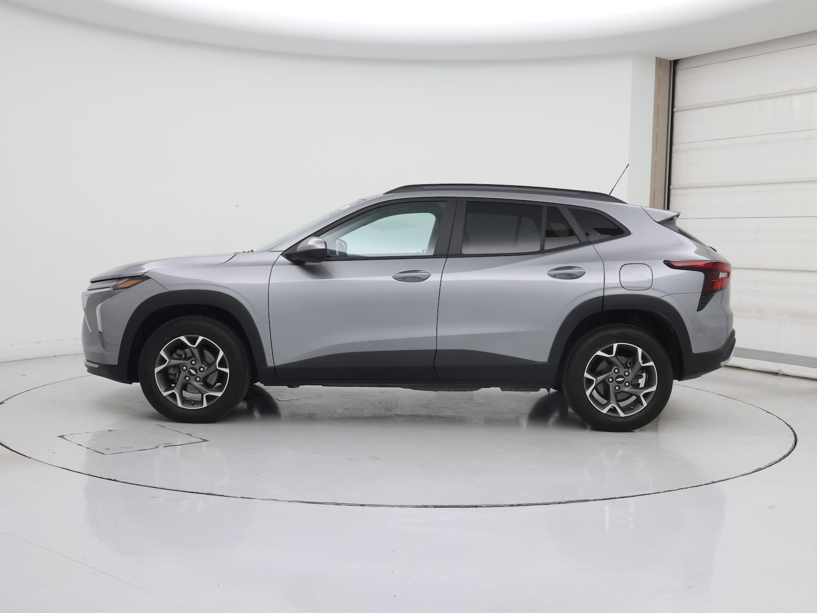 2025 Chevrolet Trax LT - Photo 4