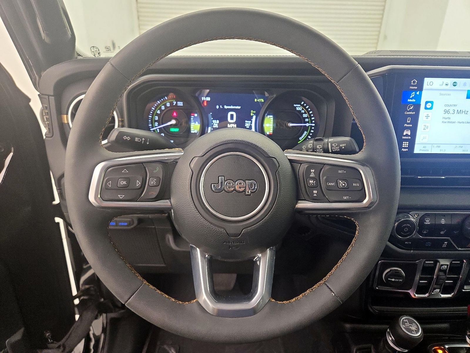 2024 Jeep Wrangler 4xe Sahara 4XE - Photo 11