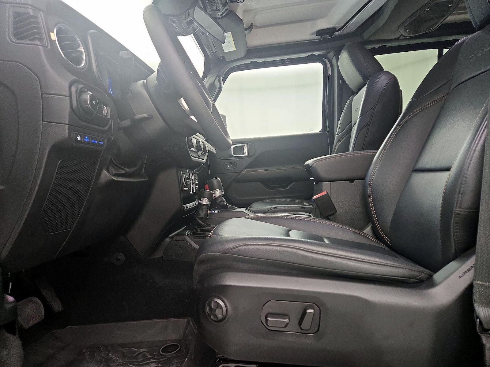 2024 Jeep Wrangler 4xe Sahara 4XE - Photo 12