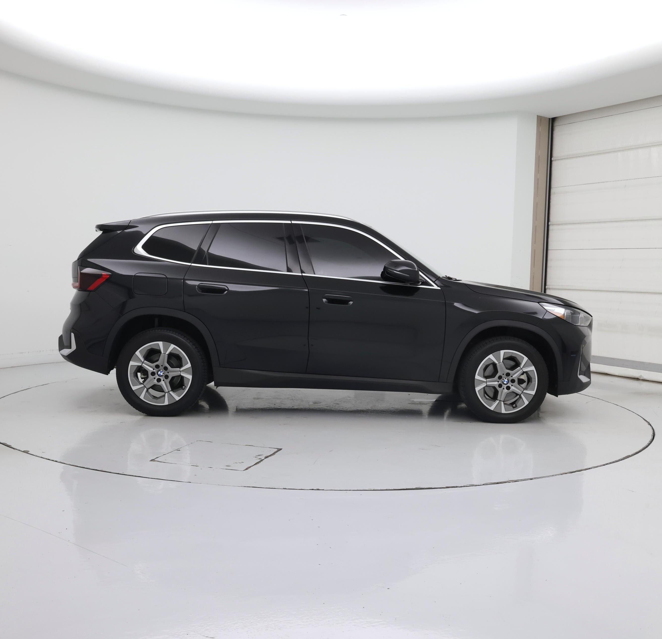 Thumbnail: 2023 BMW X1 - 7