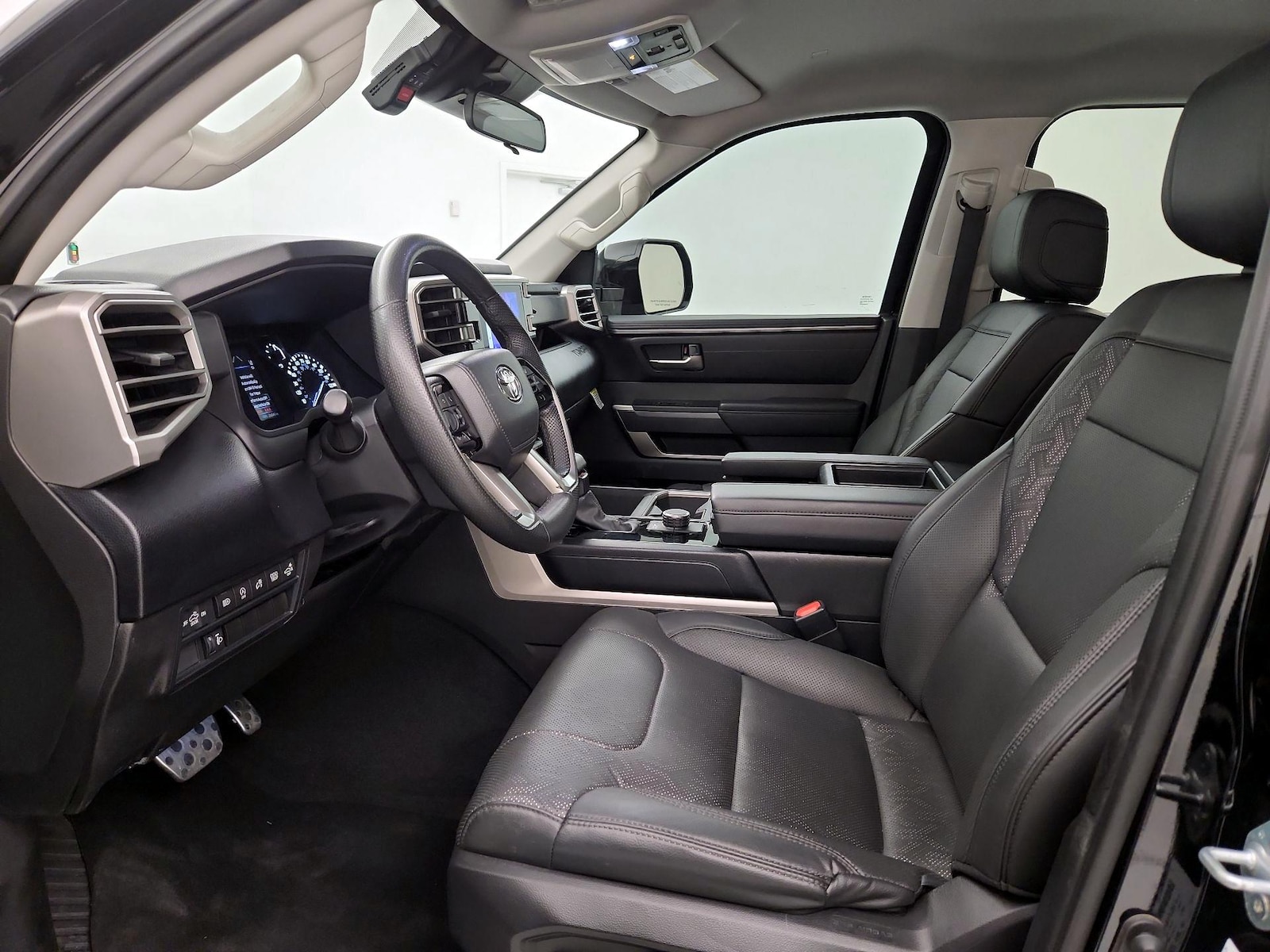 2024 Toyota Tundra SR5 - Photo 12