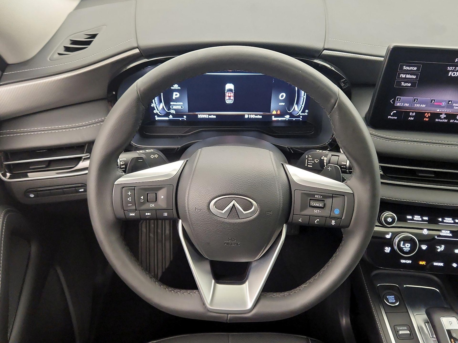 2023 INFINITI QX60 LUXE - Photo 11