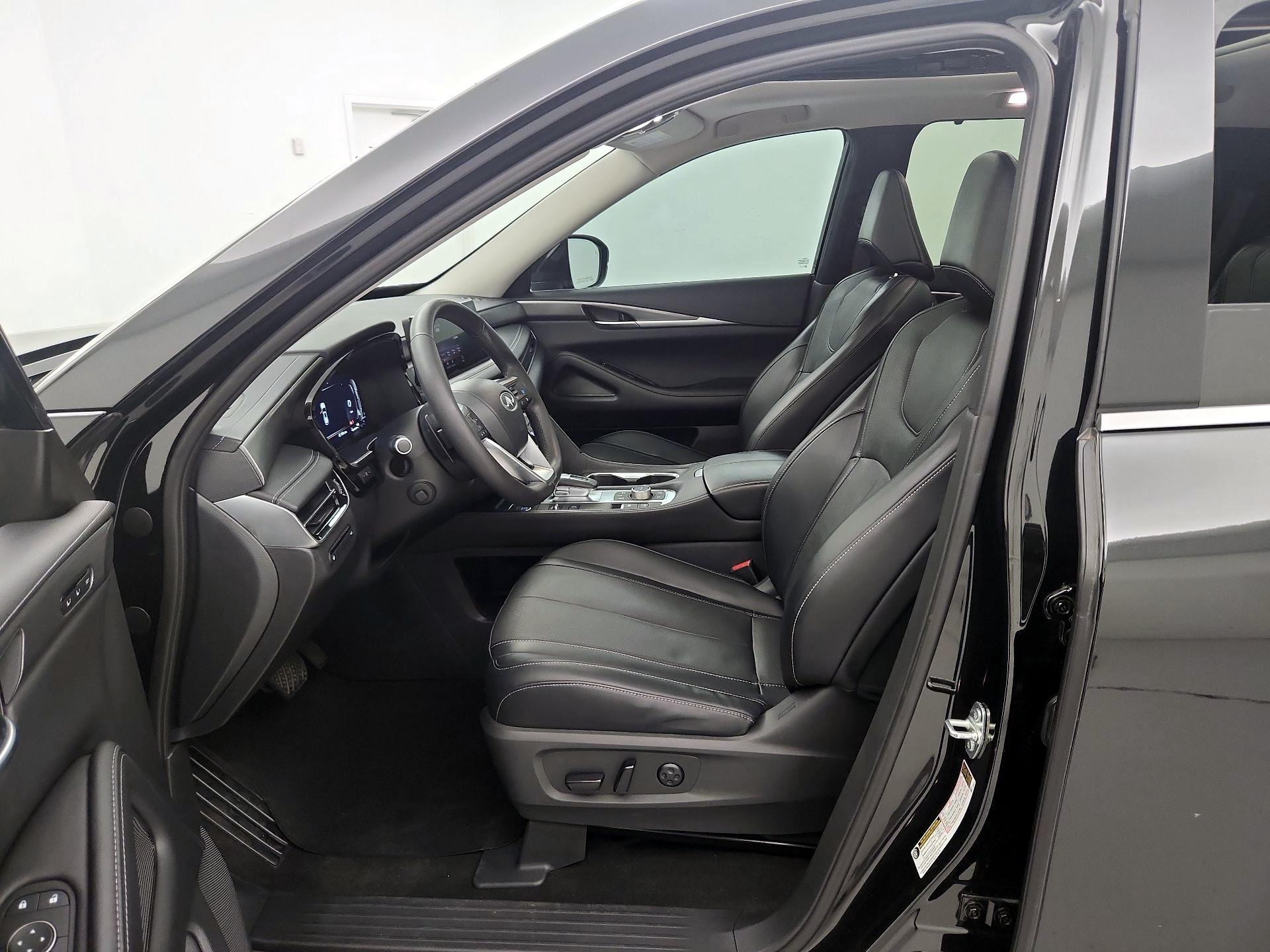 Thumbnail: 2023 INFINITI QX60 - 11