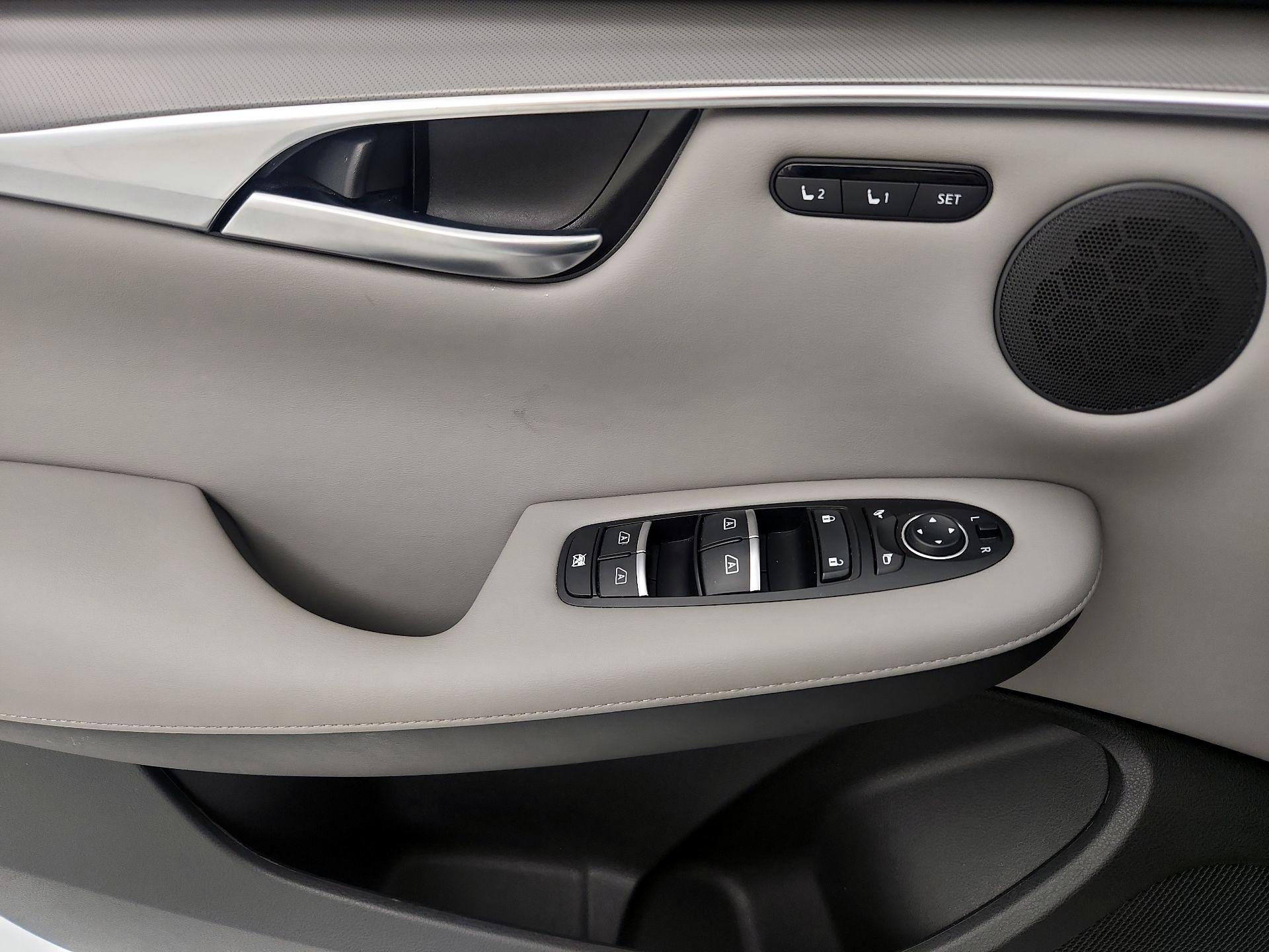 Thumbnail: 2023 INFINITI QX50 - 12