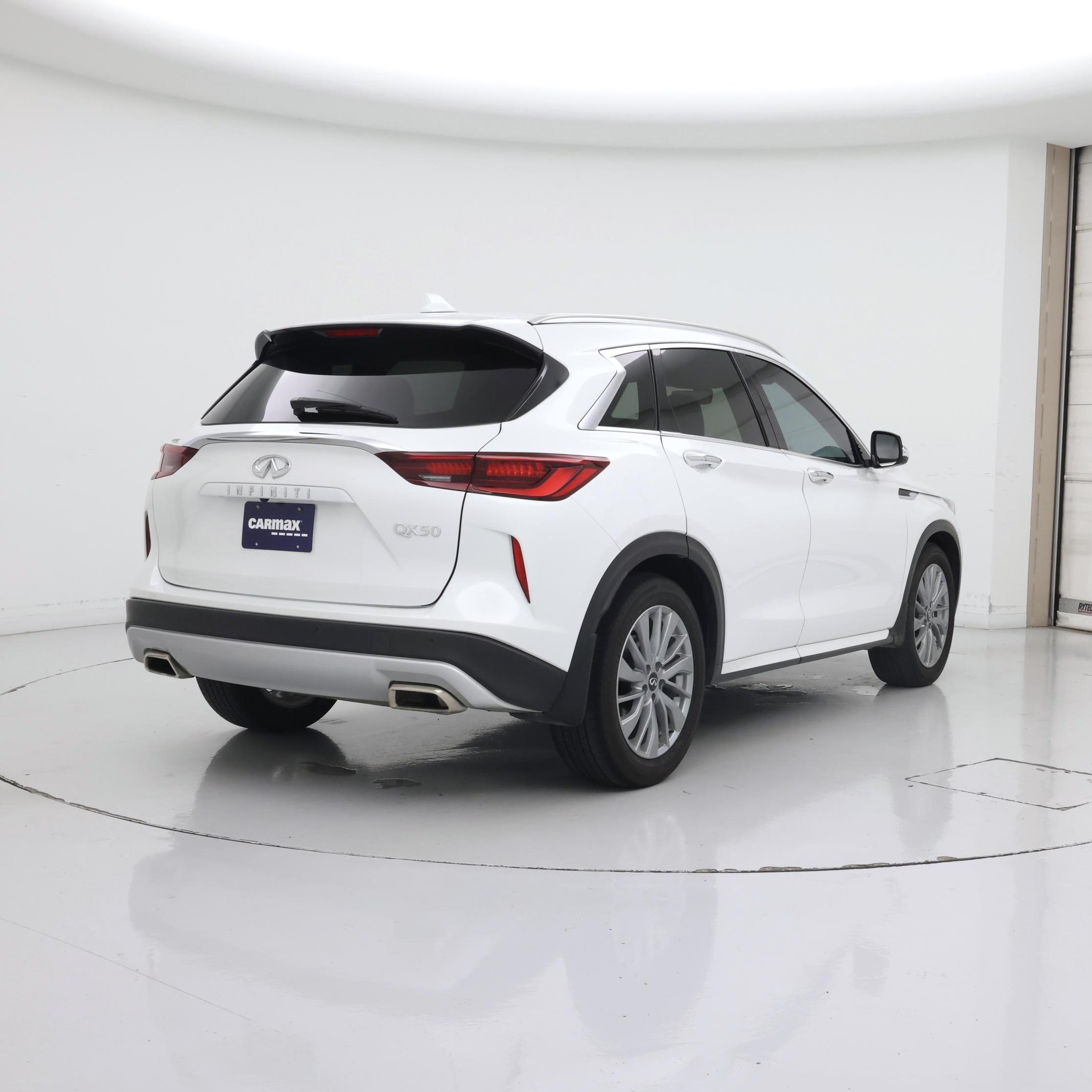 Thumbnail: 2023 INFINITI QX50 - 8
