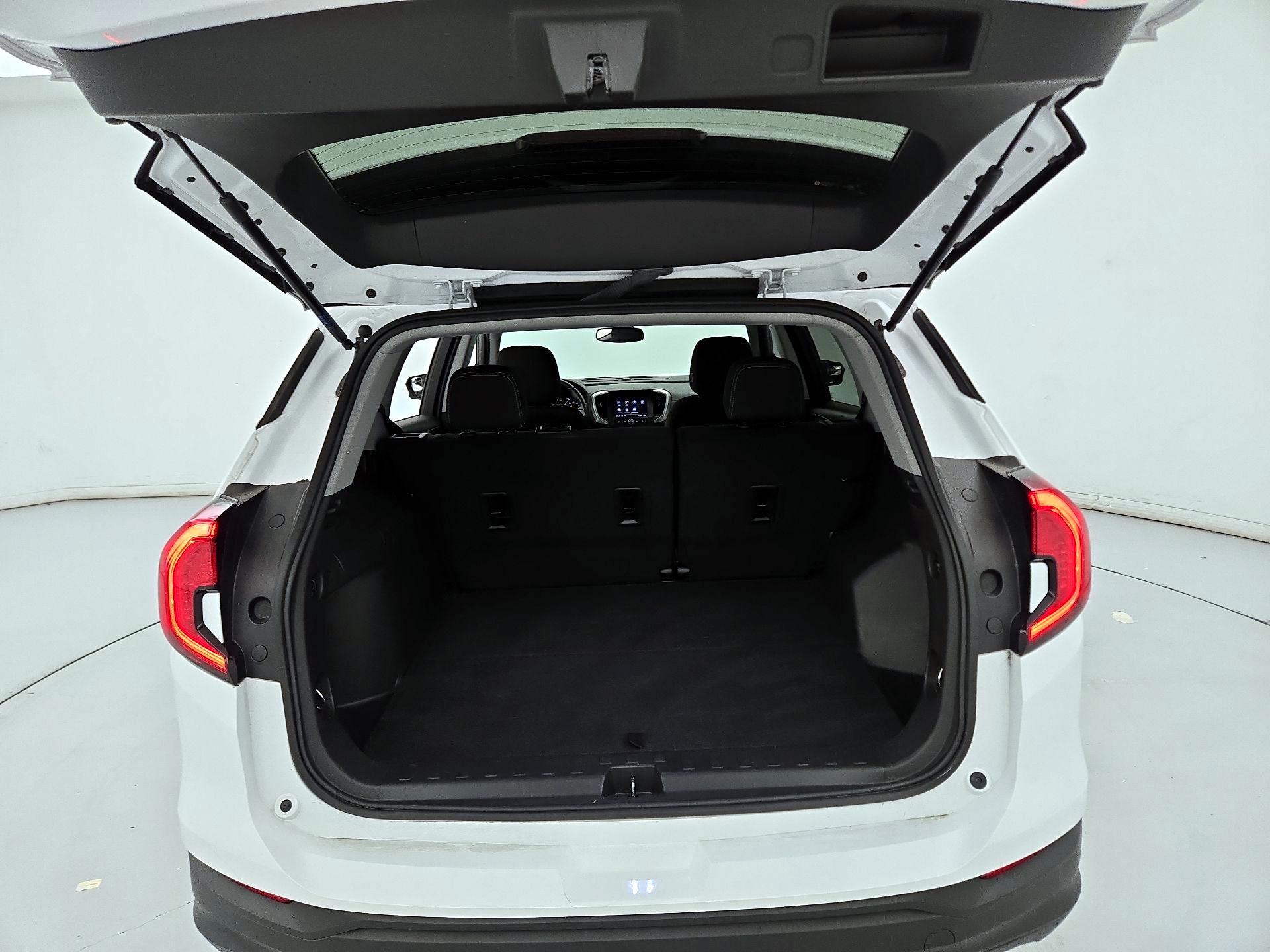 Thumbnail: 2024 GMC Terrain - 20
