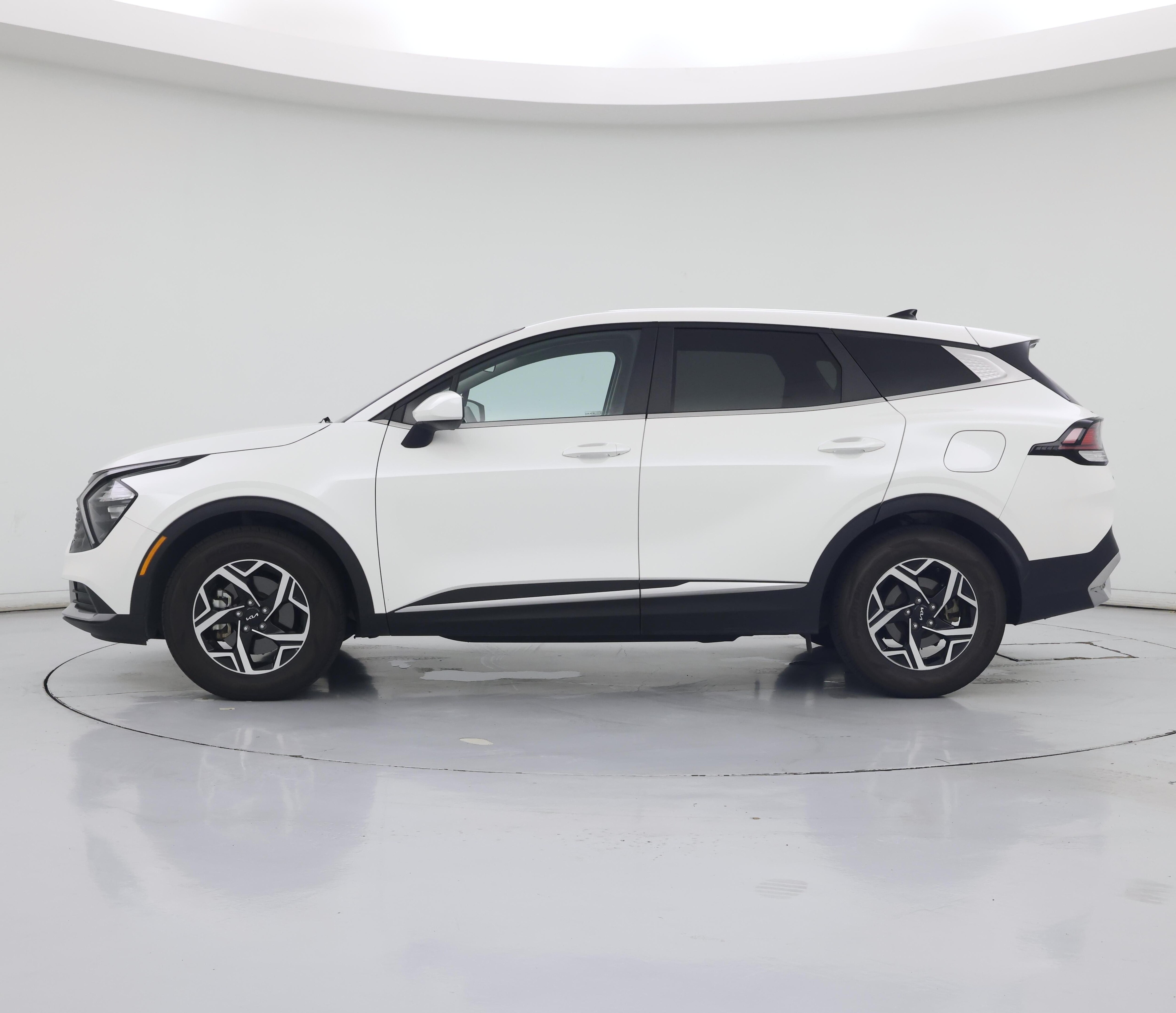 Thumbnail: 2023 Kia Sportage - 3