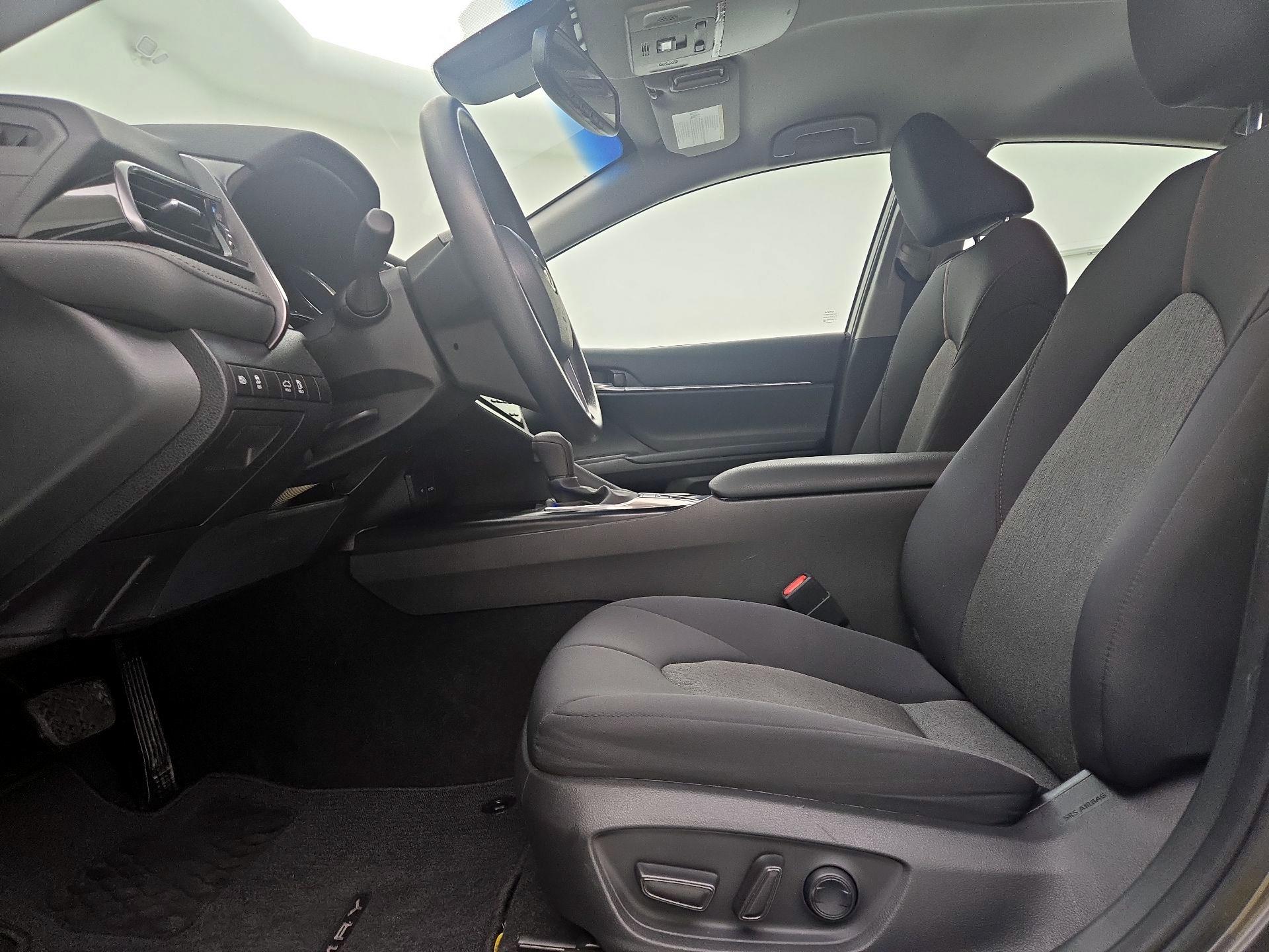 Thumbnail: 2020 Toyota Camry - 11