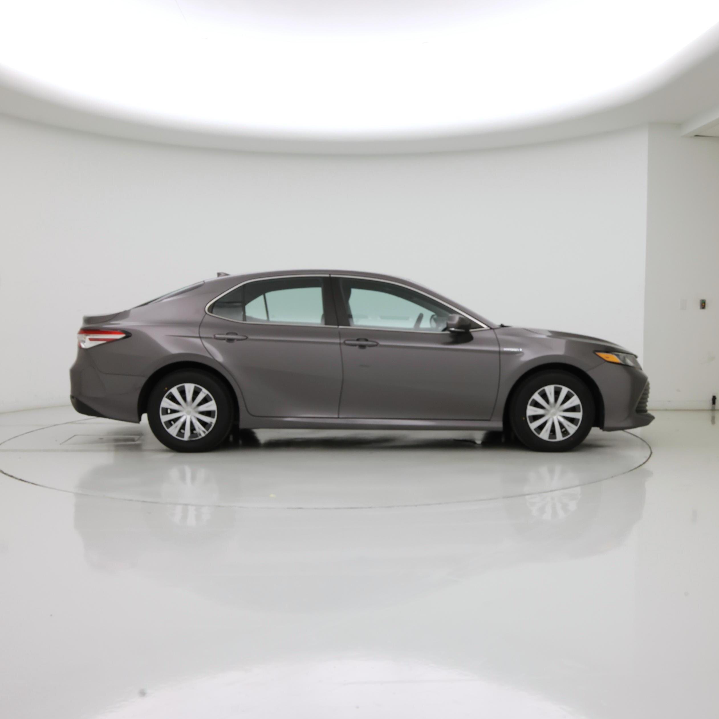 Thumbnail: 2020 Toyota Camry - 7
