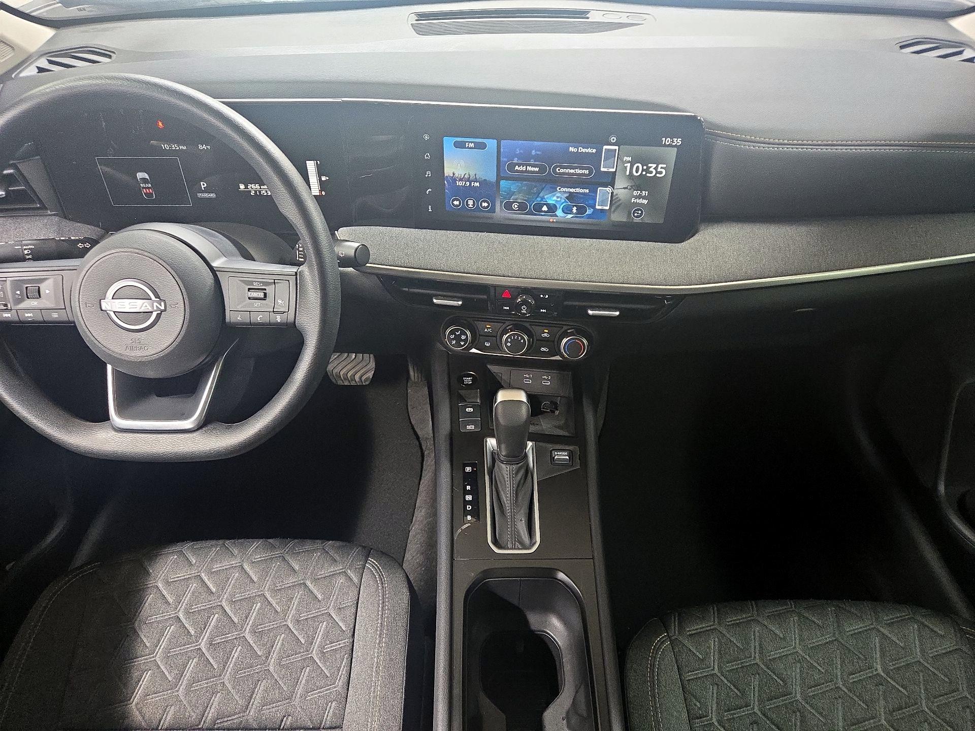 Thumbnail: 2025 Nissan Kicks - 9