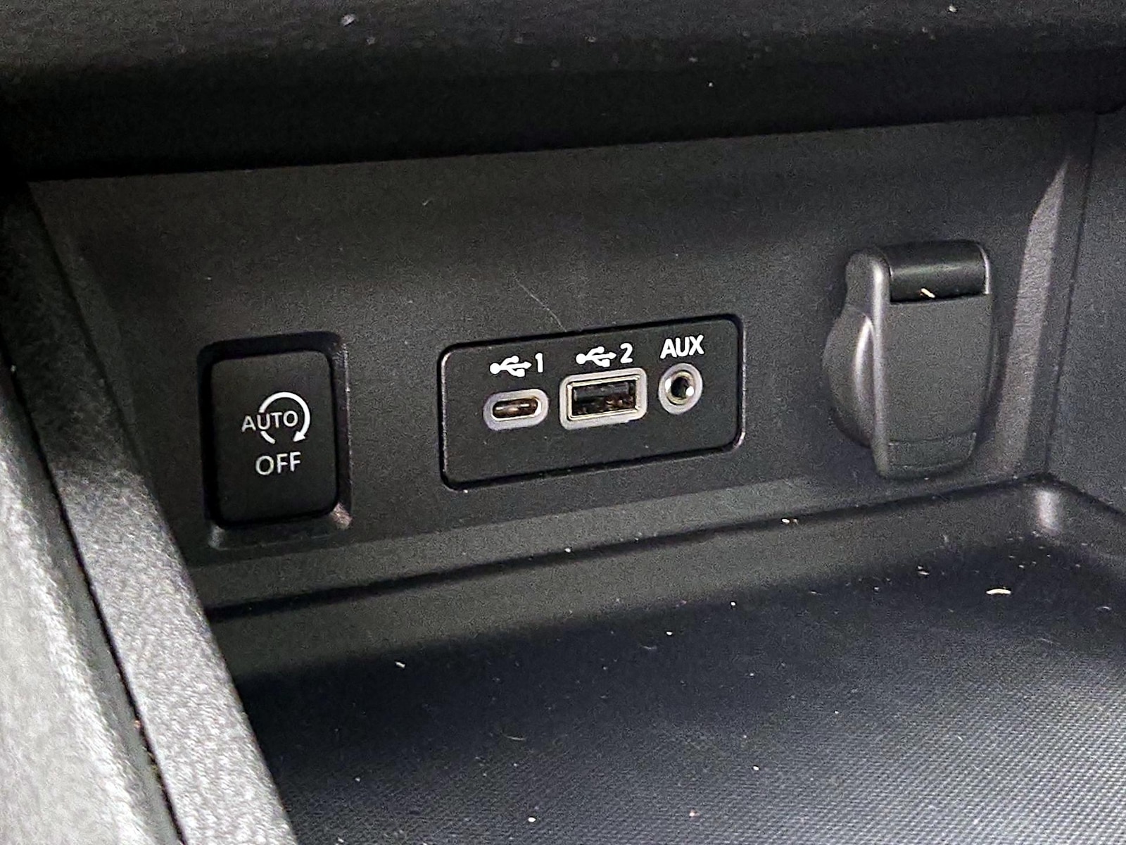 2024 Nissan Sentra SR - Photo 19
