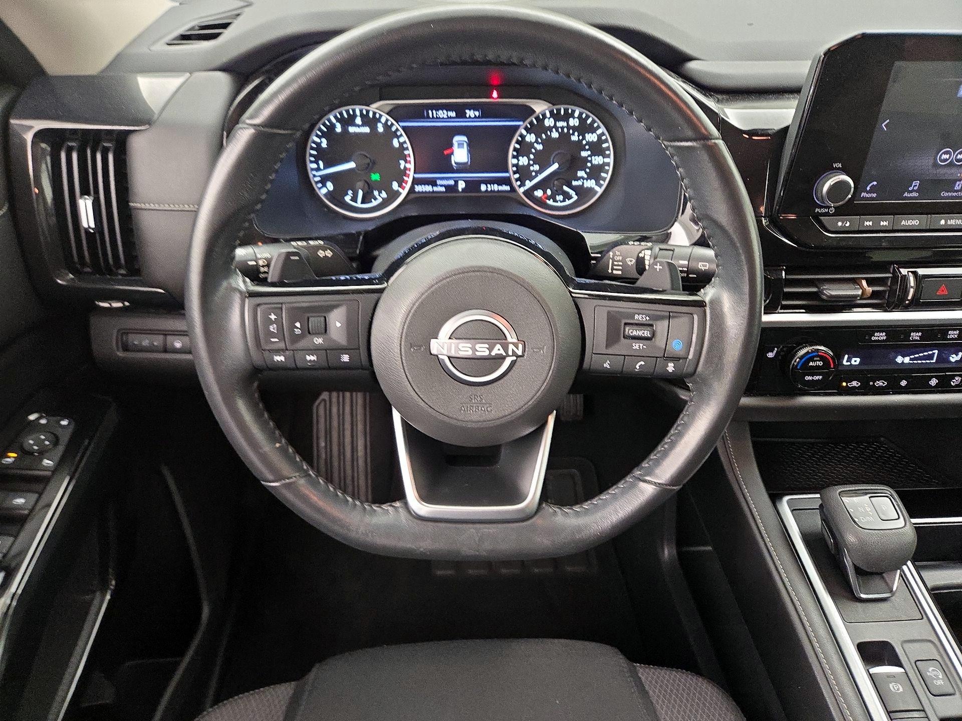Thumbnail: 2022 Nissan Pathfinder - 10