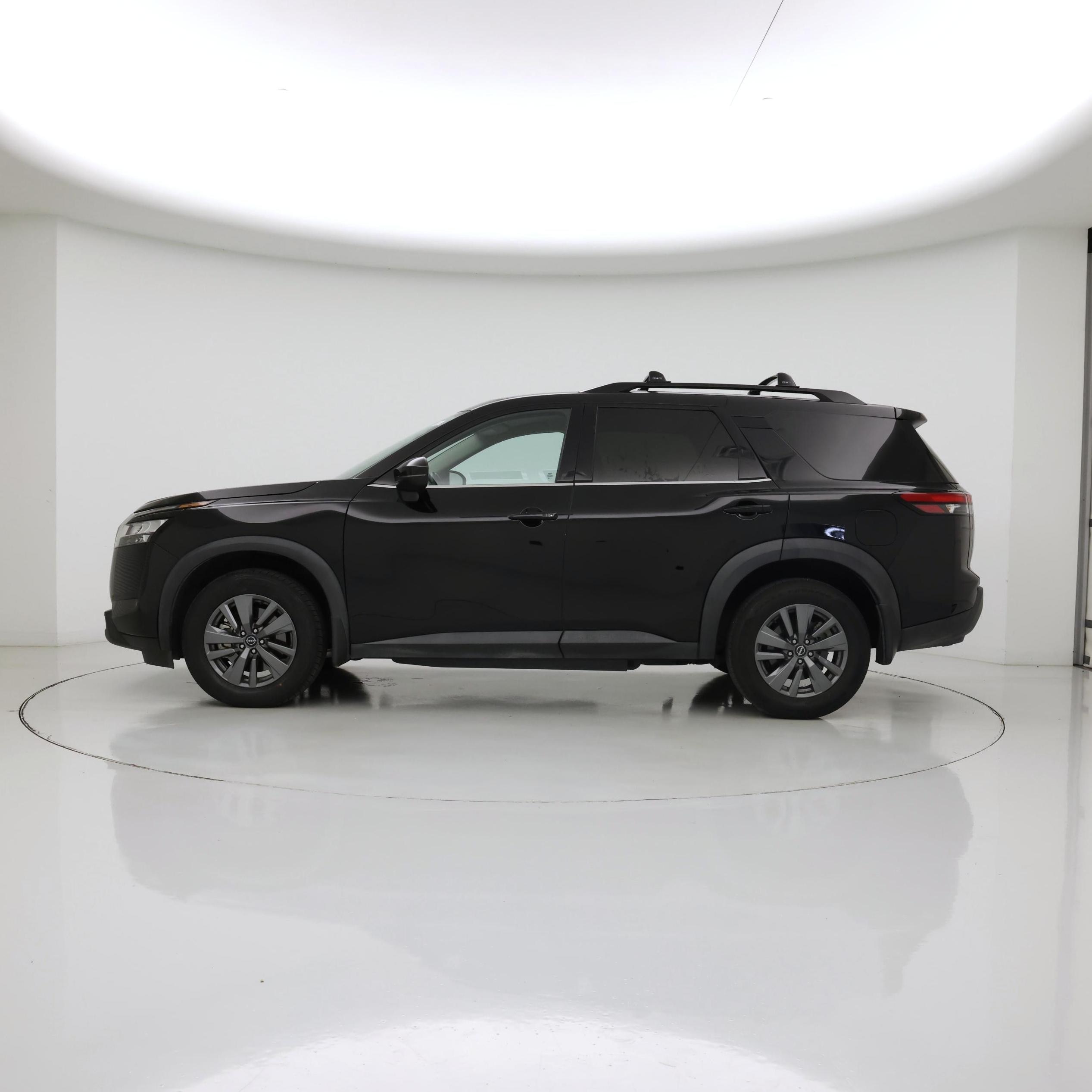 Thumbnail: 2022 Nissan Pathfinder - 3