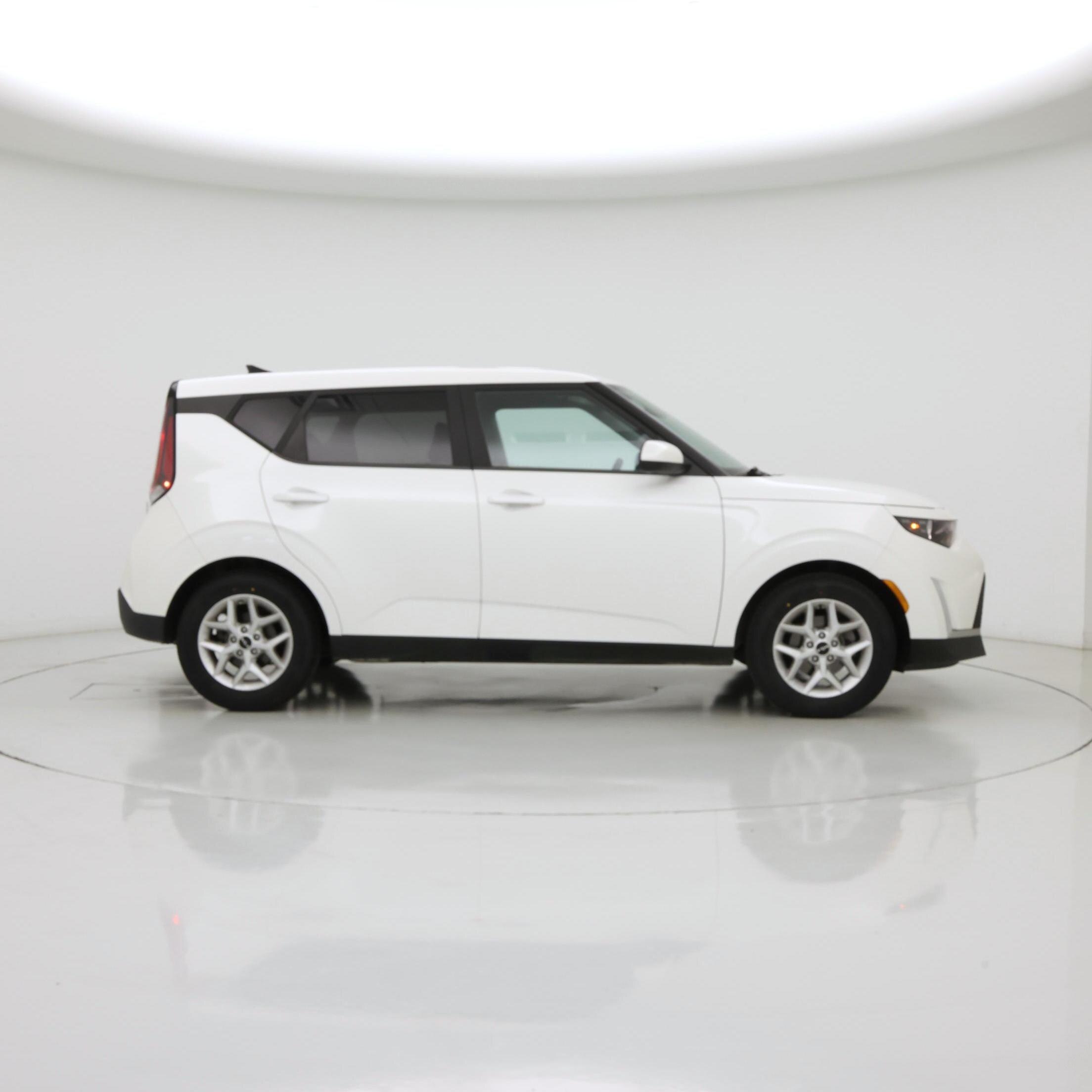 Thumbnail: 2023 Kia Soul - 7