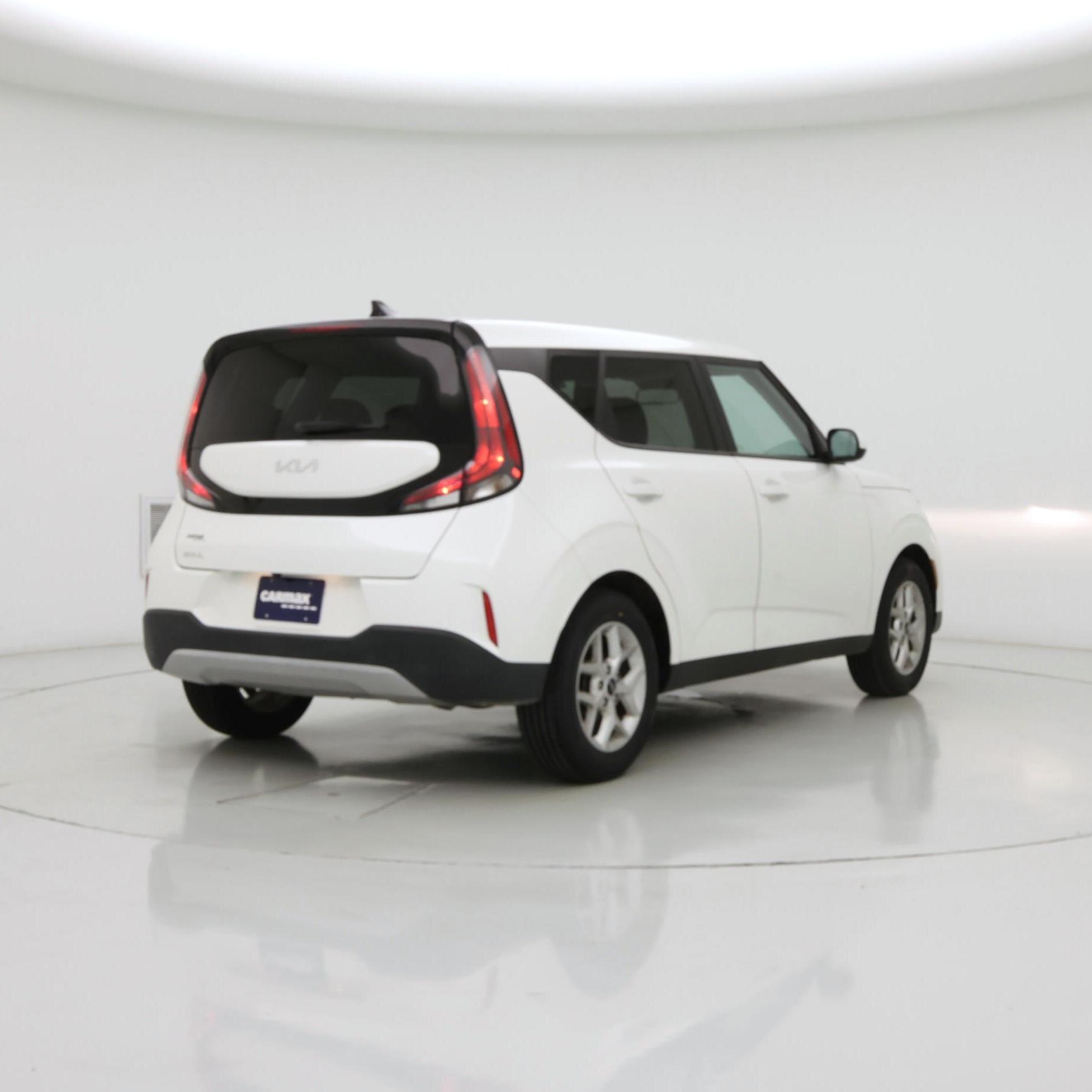 Thumbnail: 2023 Kia Soul - 8