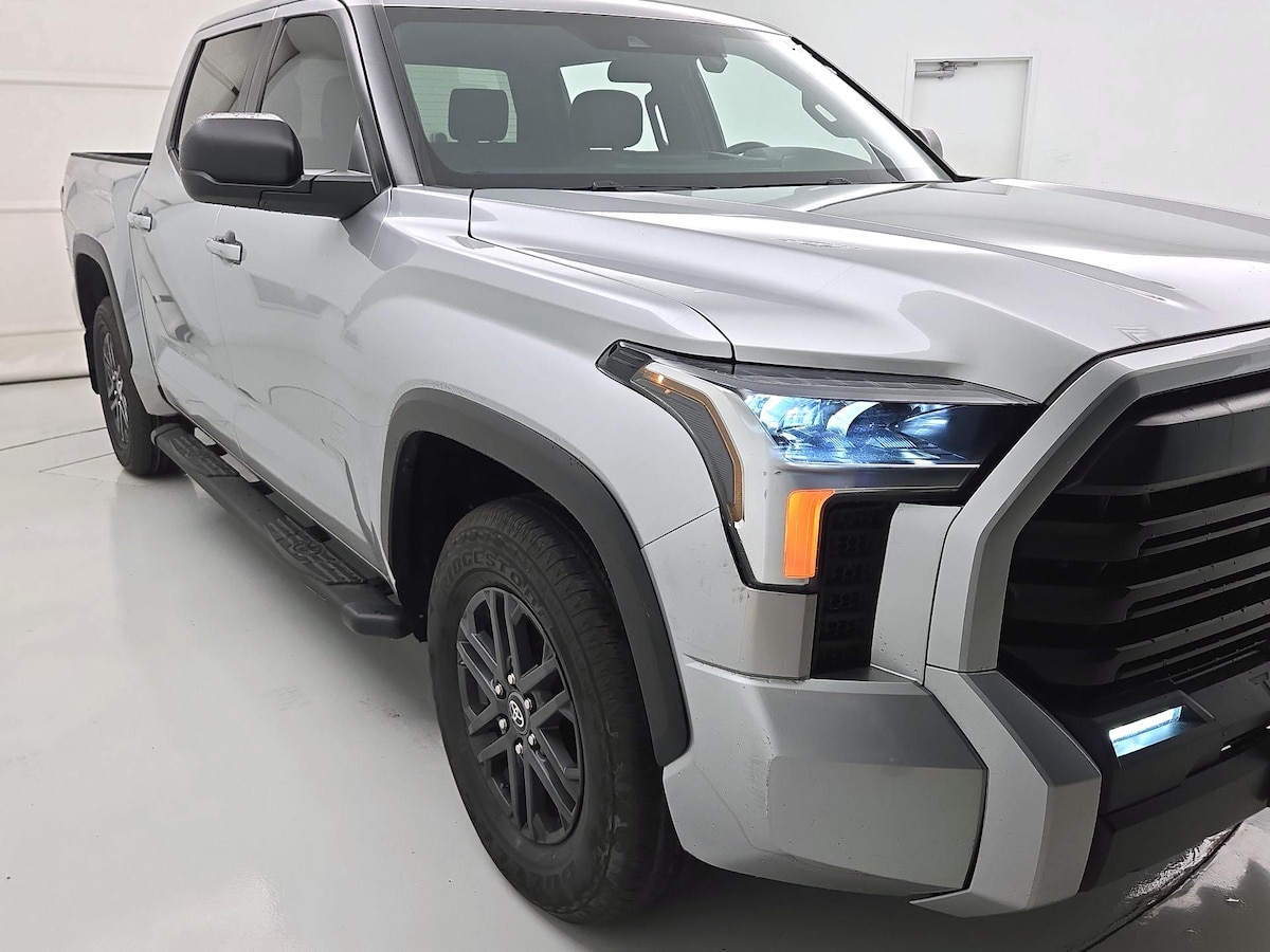 Featured vehicle