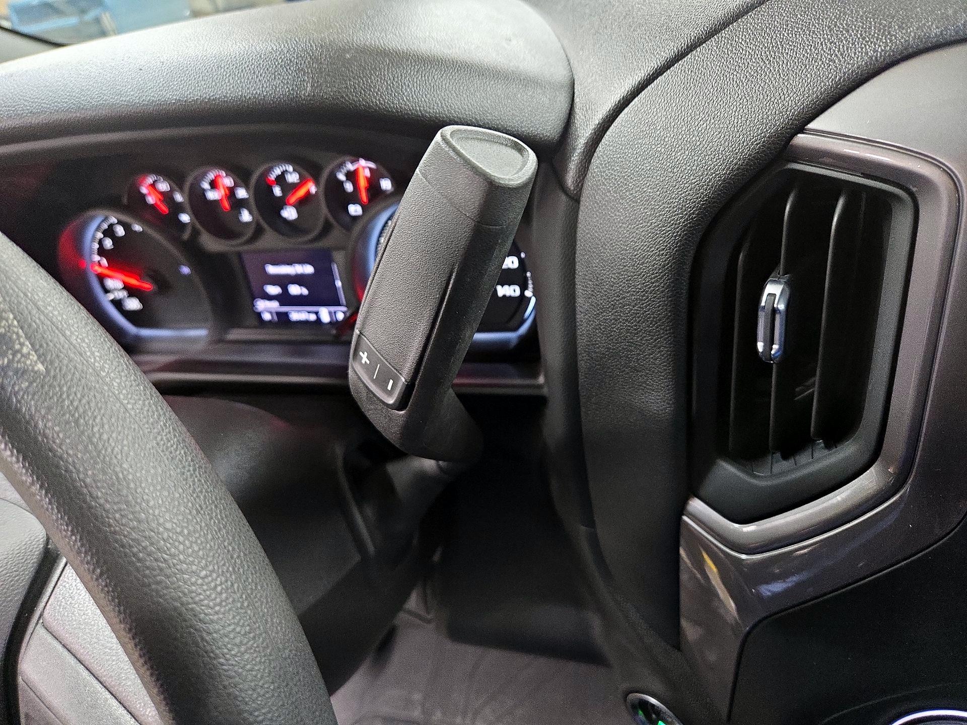 Thumbnail: 2022 Chevrolet Silverado 1500 - 17