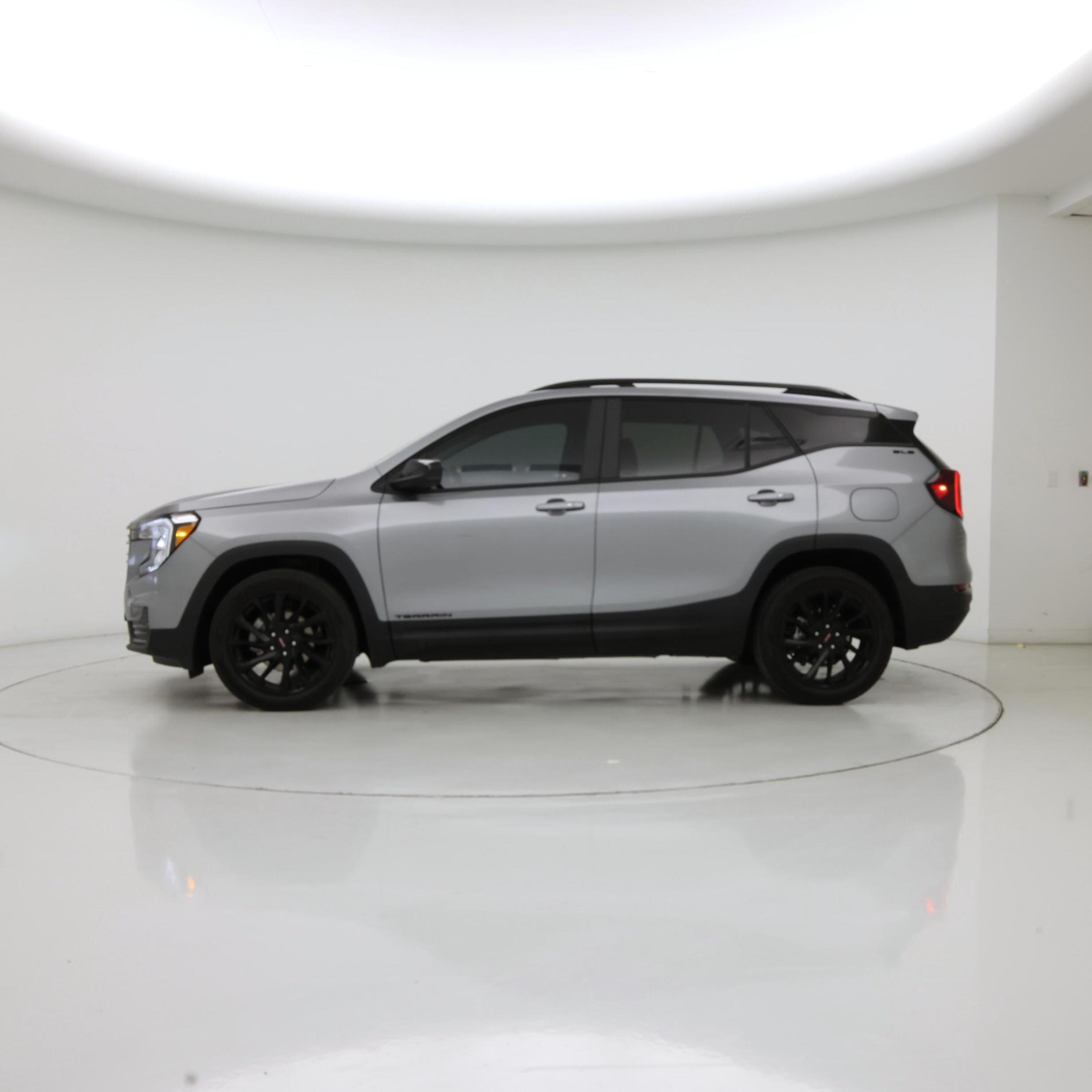 Thumbnail: 2024 GMC Terrain - 3