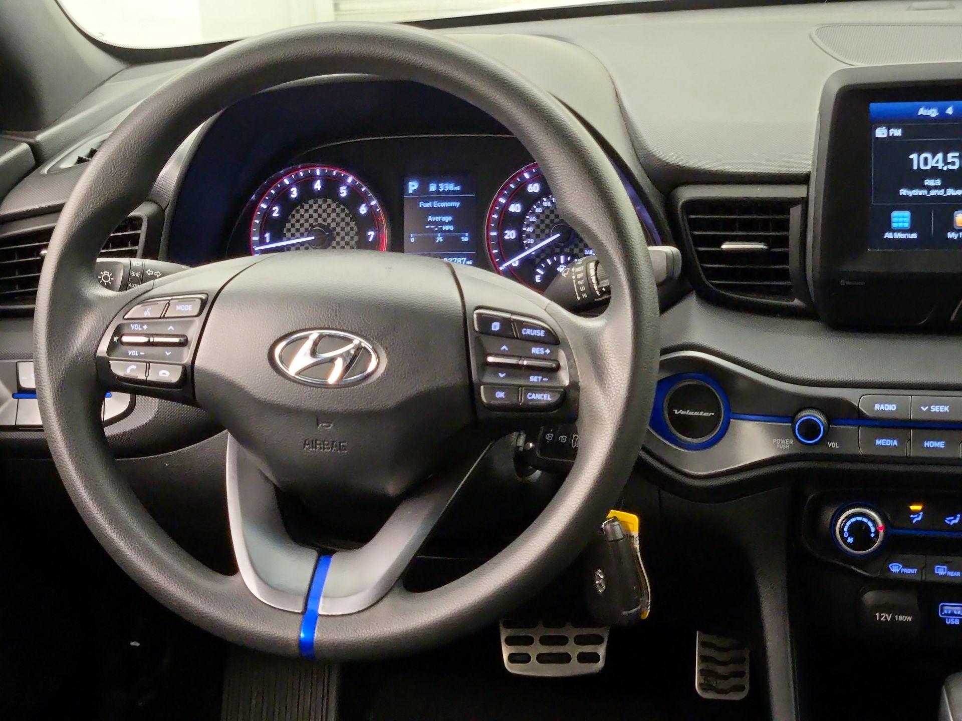 Thumbnail: 2020 Hyundai Veloster - 10
