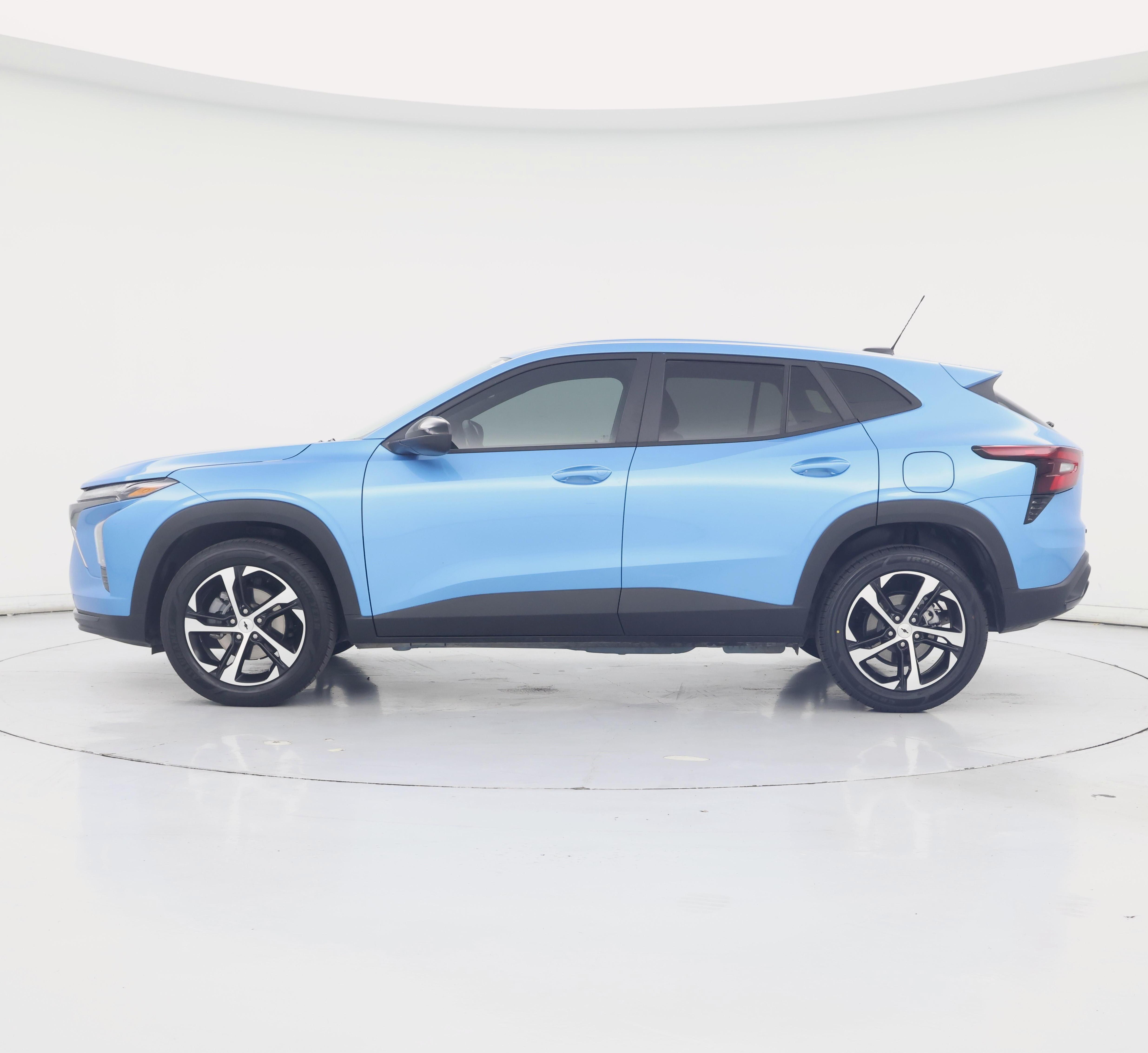 Thumbnail: 2025 Chevrolet Trax - 3