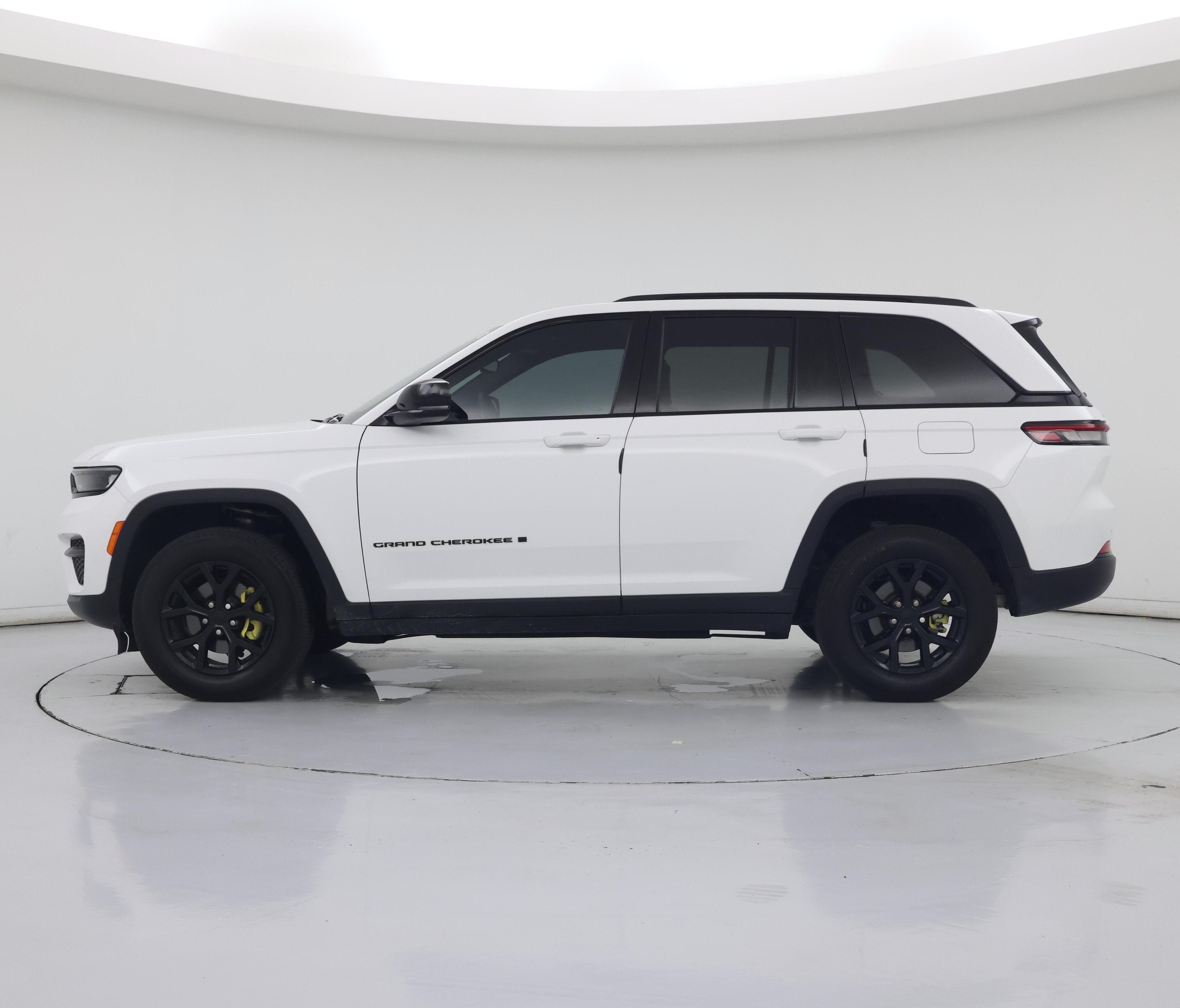 Thumbnail: 2024 Jeep Grand Cherokee - 3