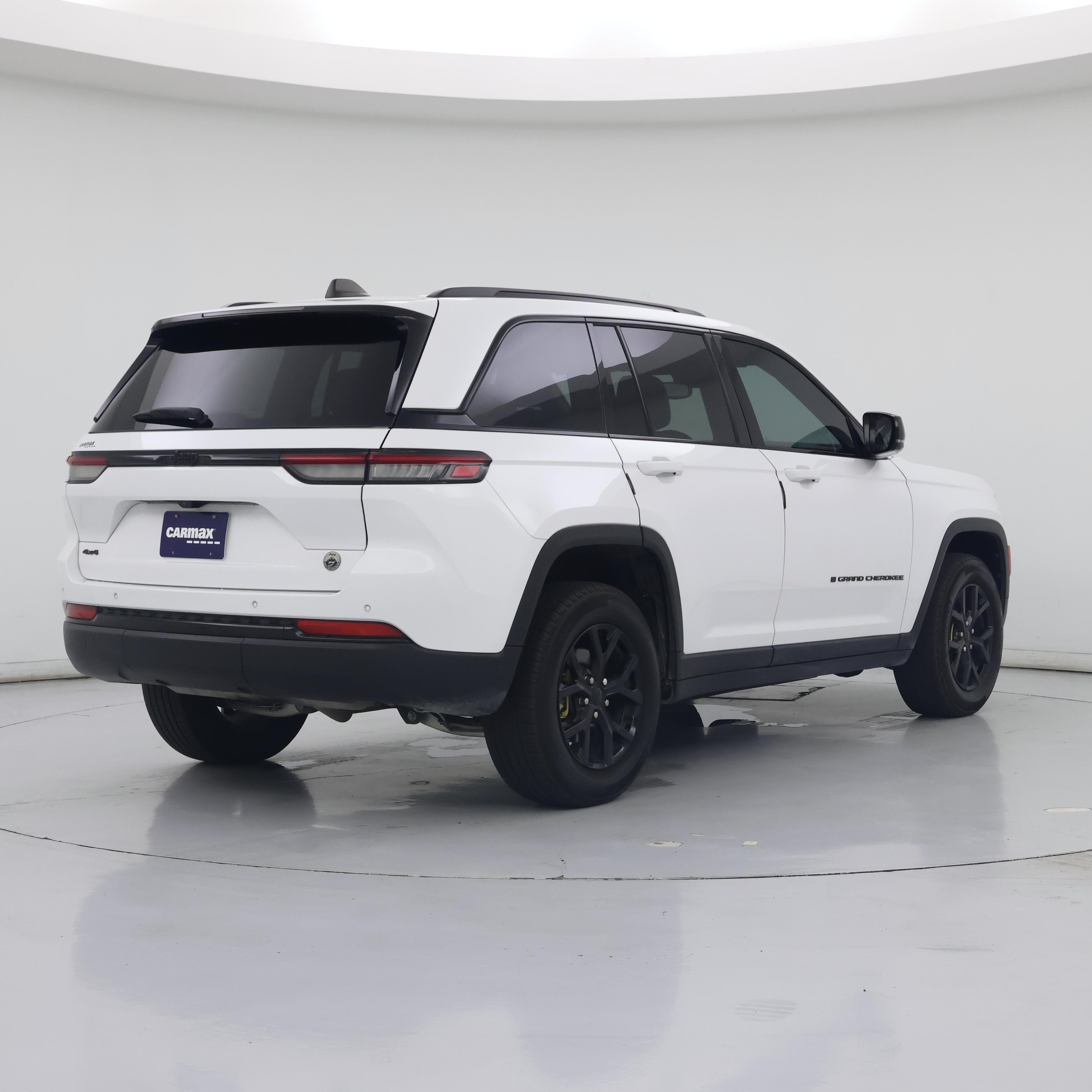 Thumbnail: 2024 Jeep Grand Cherokee - 8